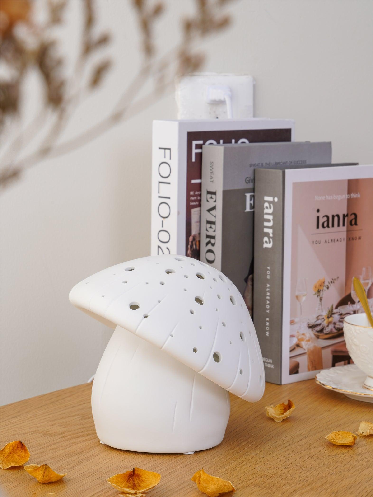Fungo White Table Lamp - Blowlighting