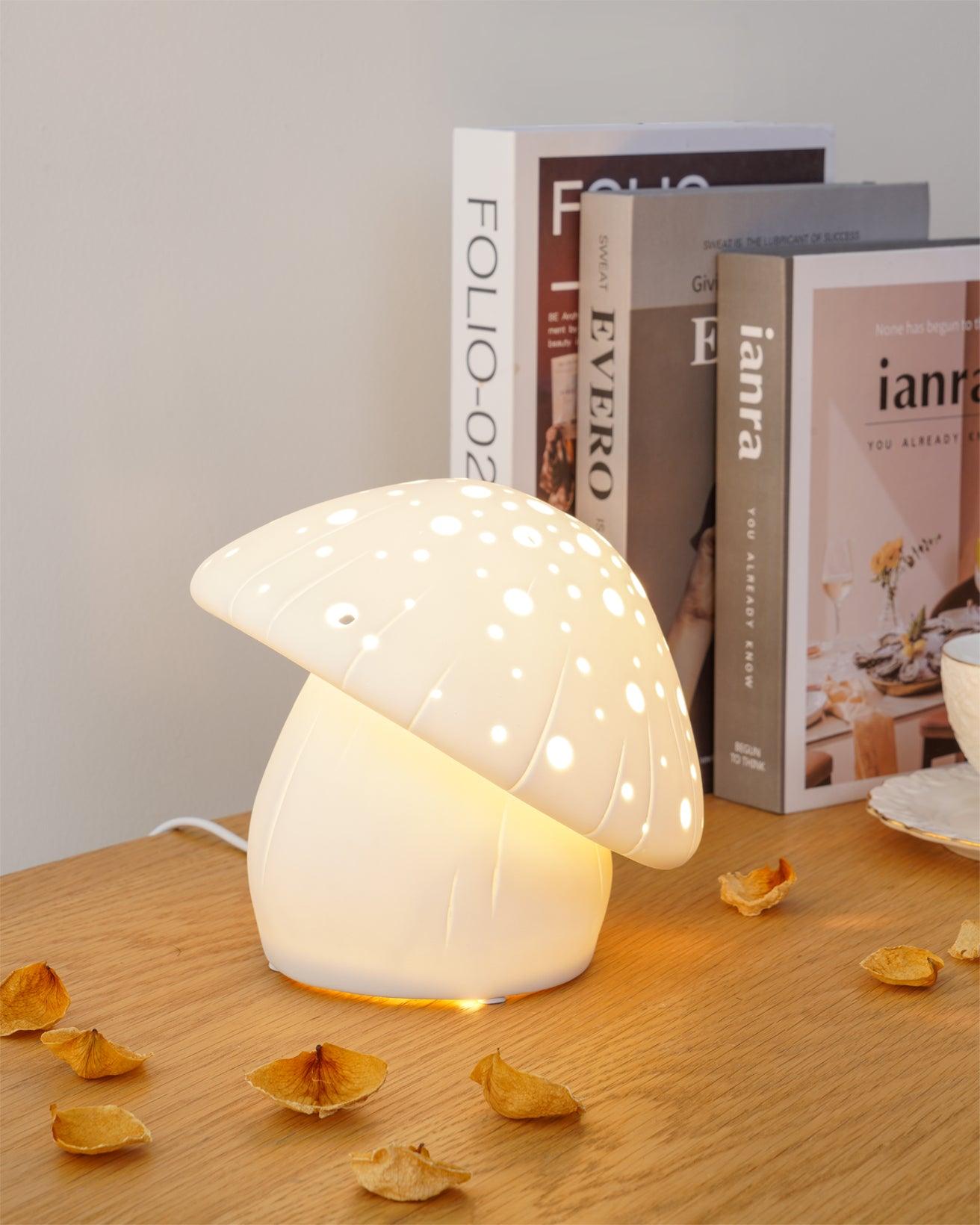 Fungo White Table Lamp - Blowlighting