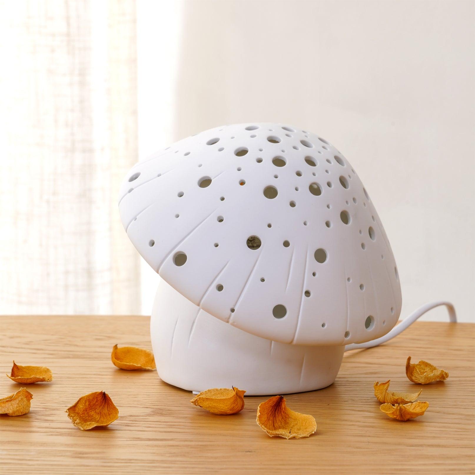 Fungo White Table Lamp - Blowlighting