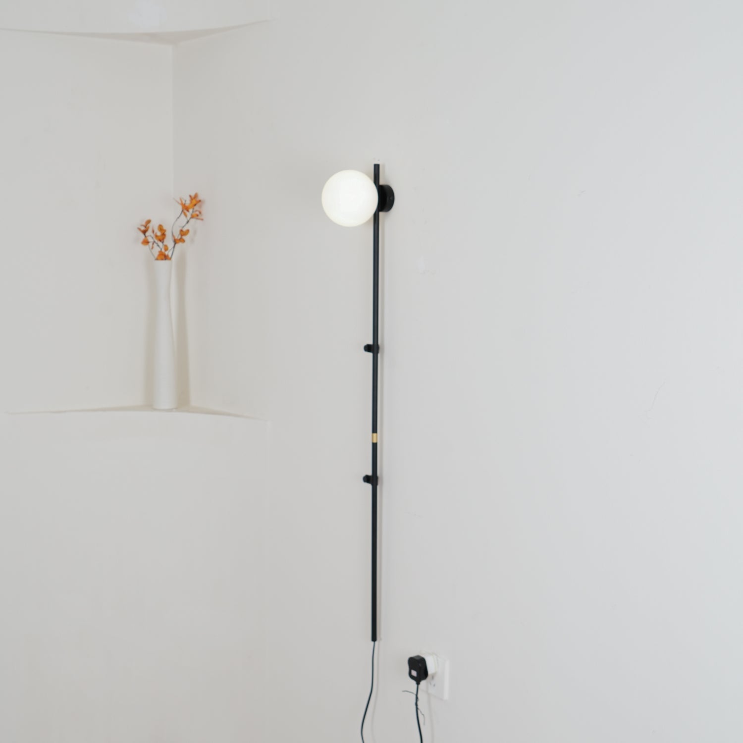 Funiculi Plug In Wall Lamp - Blowlighting