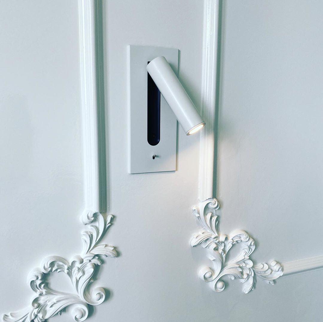 Folded Back Bedside Wall Lamp - Blowlighting