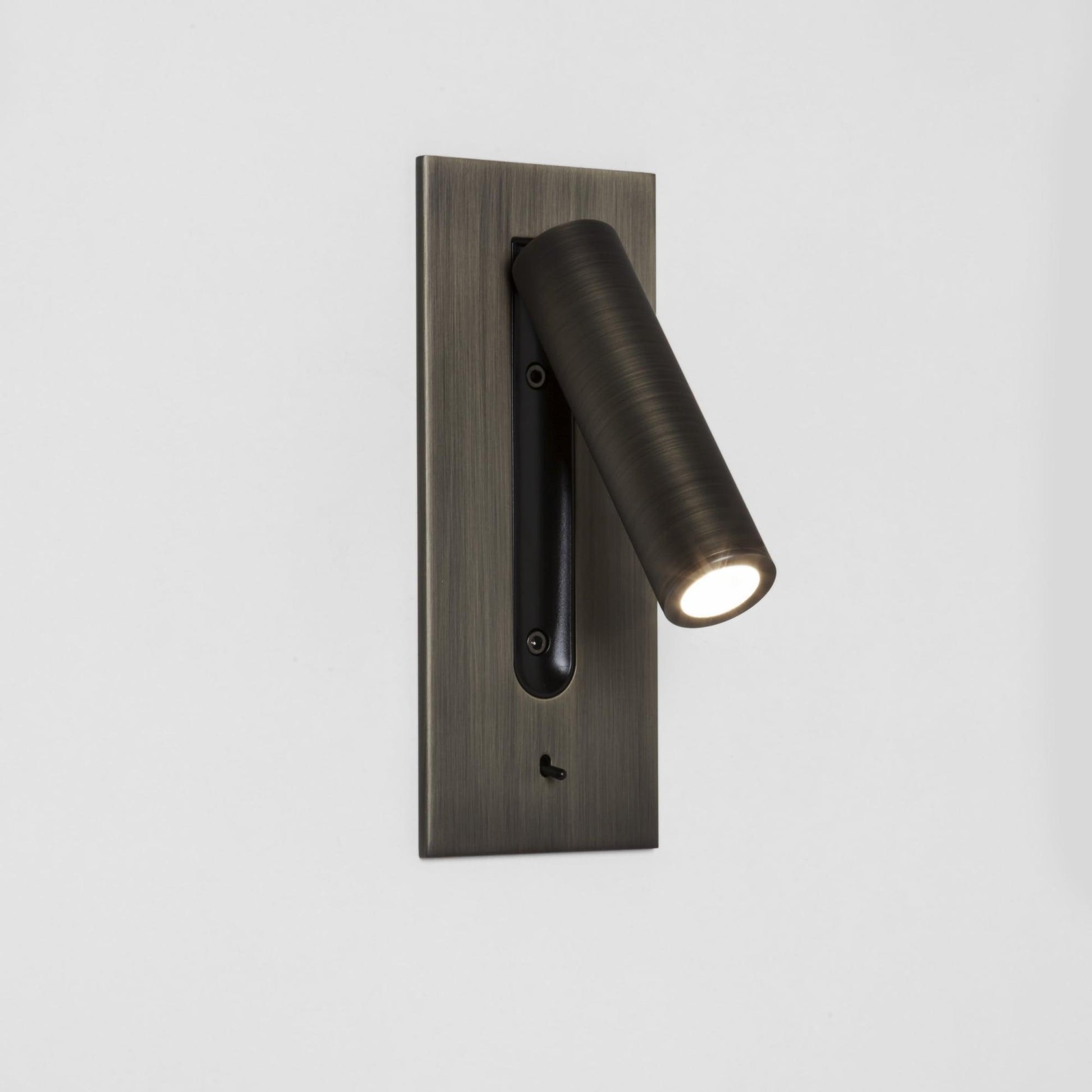 Folded Back Bedside Wall Lamp - Blowlighting