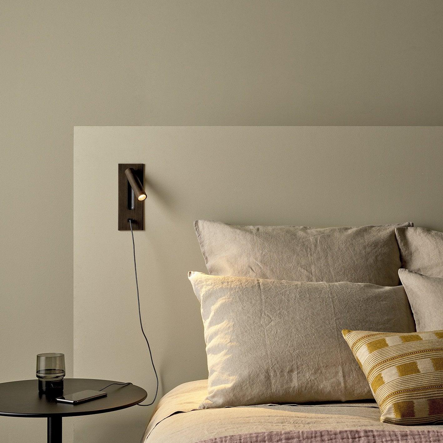 Folded Back Bedside Wall Lamp - Blowlighting
