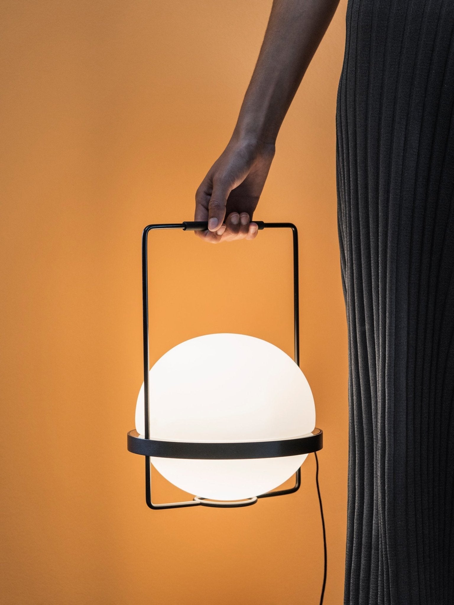 Eric Contemporary Metal Table Lamp - Blowlighting