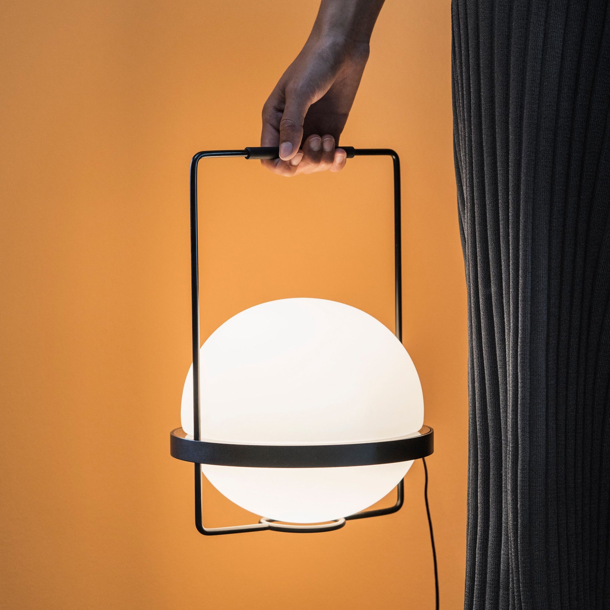 Eric Contemporary Metal Table Lamp - Blowlighting