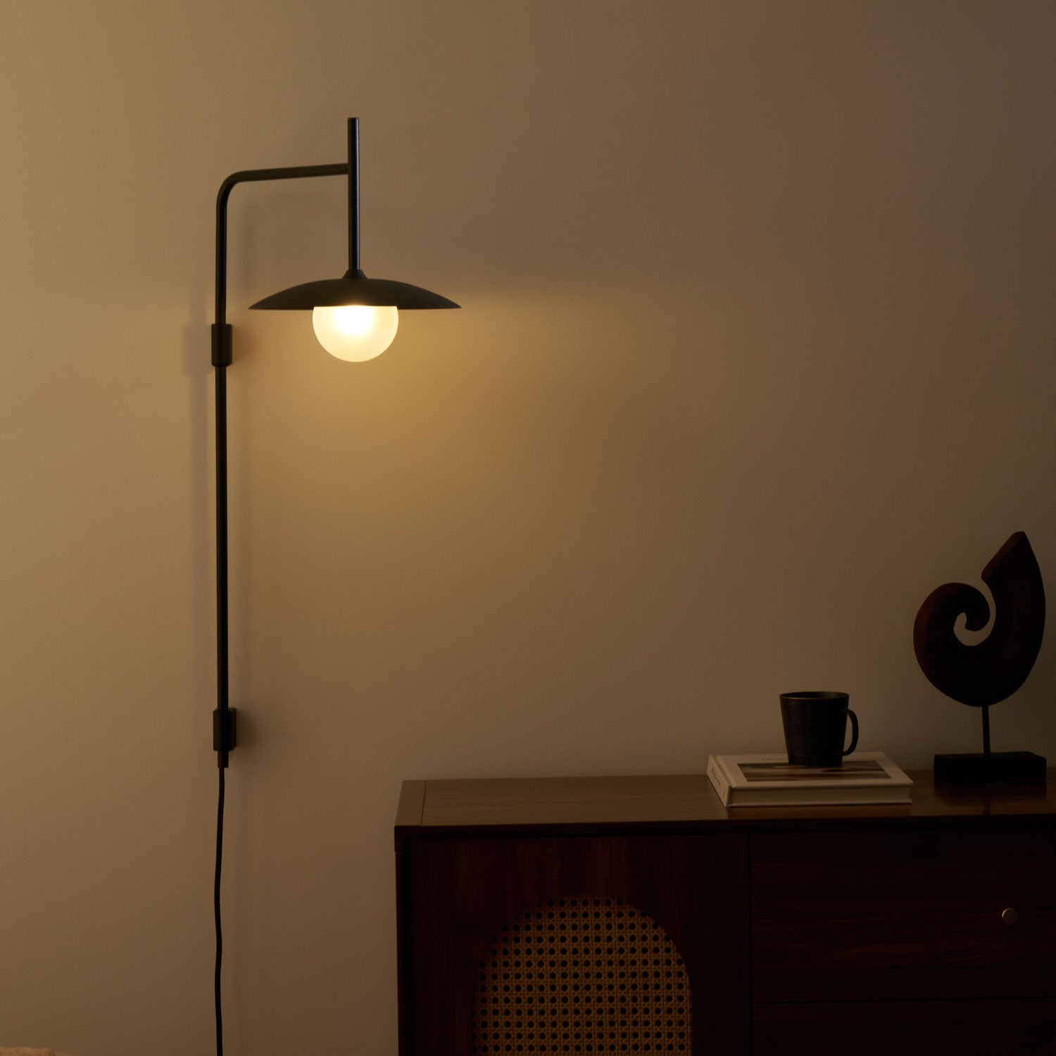 Gea Swing Arm Plug-in Wall Lamp - Blowlighting