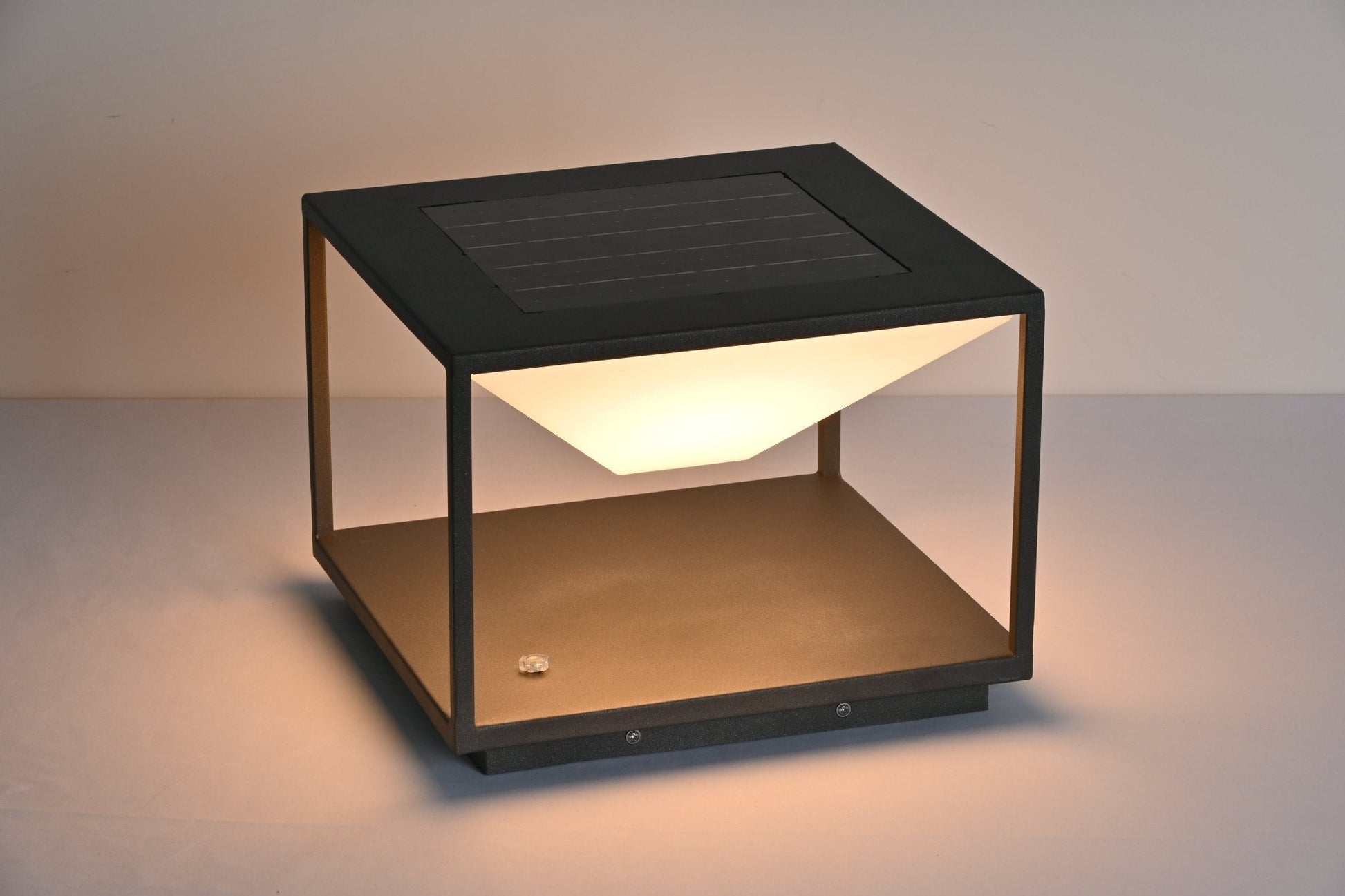 Ray Geo Frame Solar Outdoor Light - Blowlighting