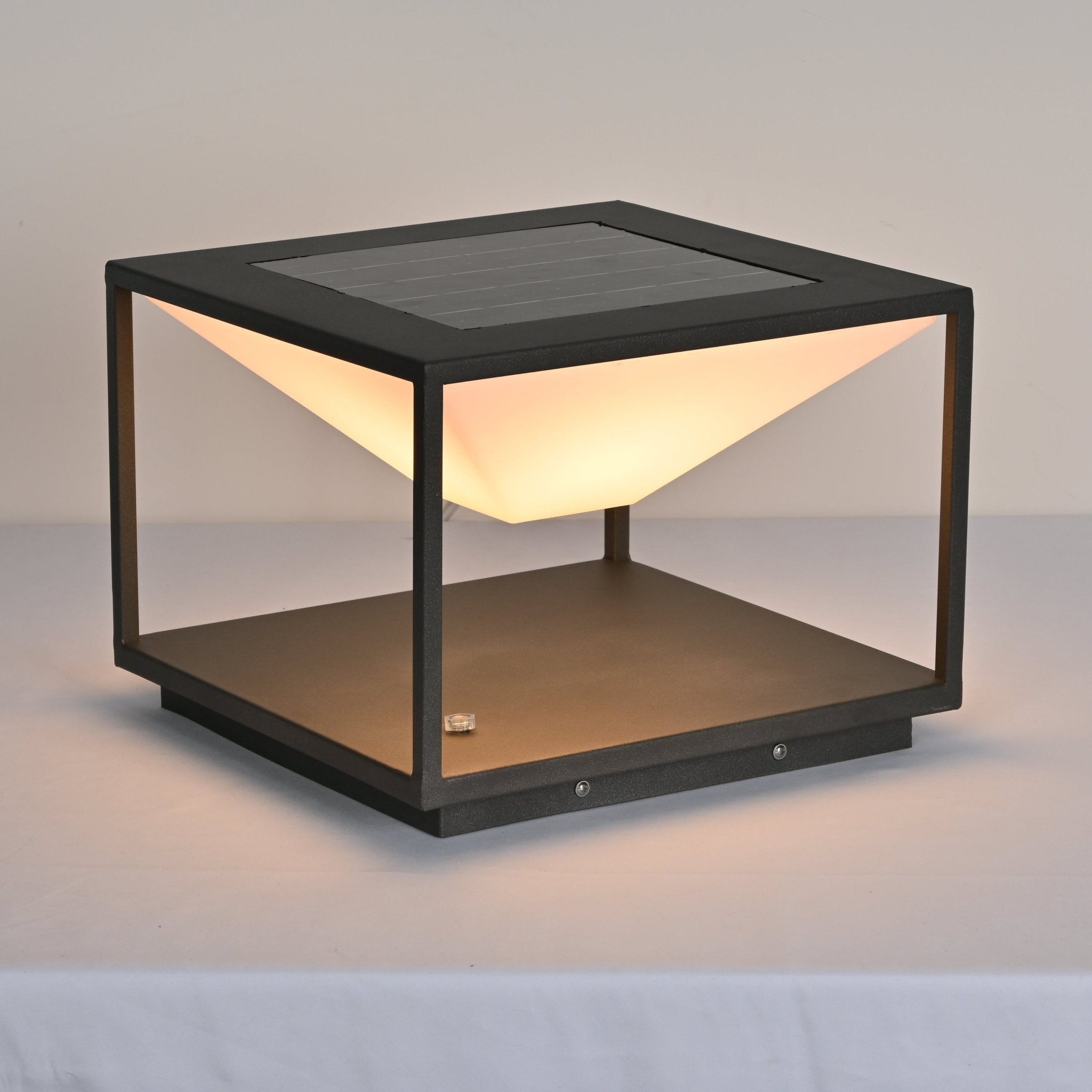 Ray Geo Frame Solar Outdoor Light - Blowlighting
