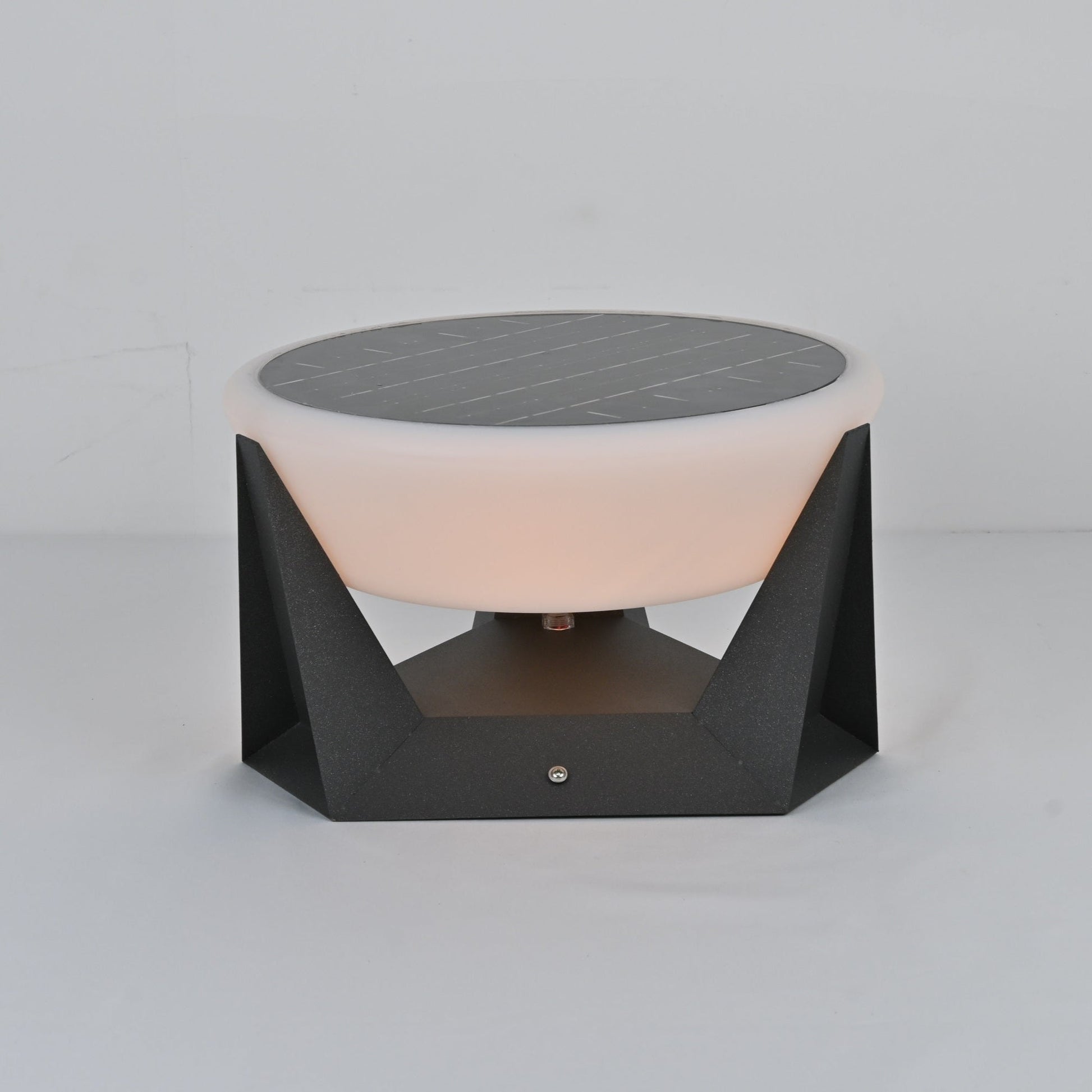 Geobase Solar Outdoor Light - Blowlighting