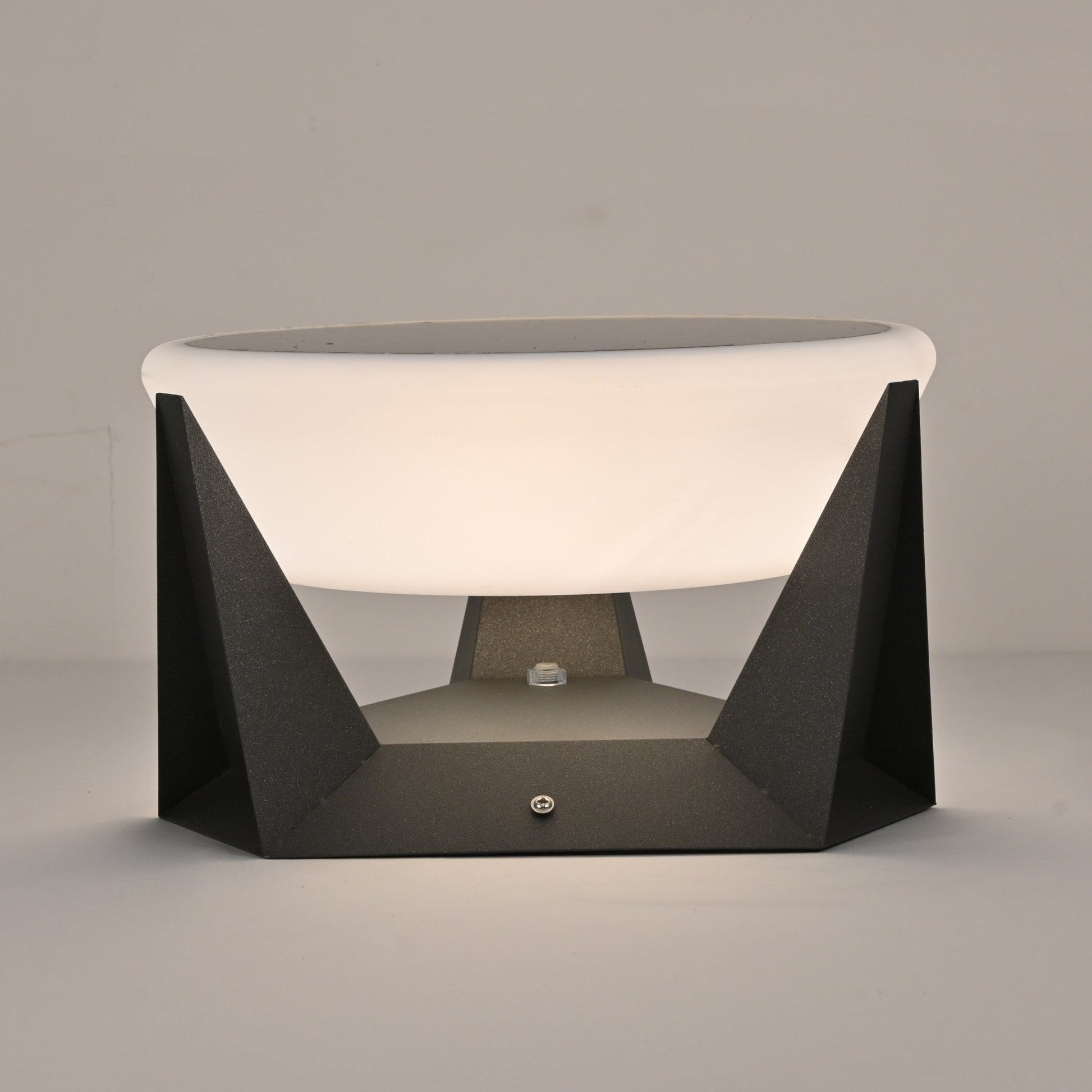 Geobase Solar Outdoor Light - Blowlighting