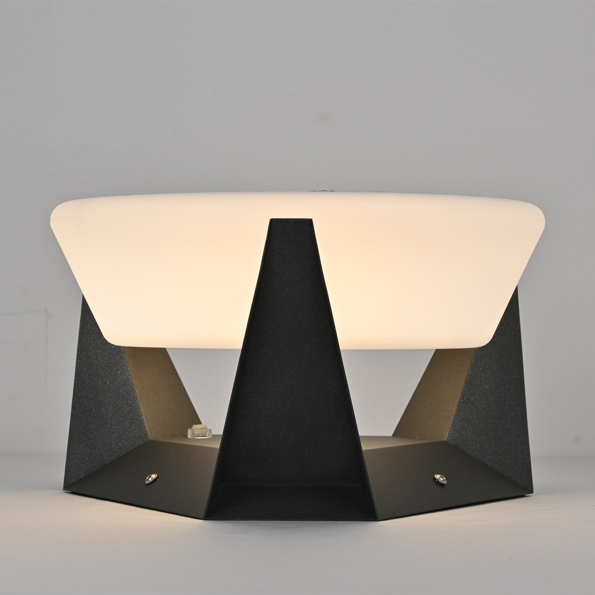 Geobase Solar Outdoor Light - Blowlighting