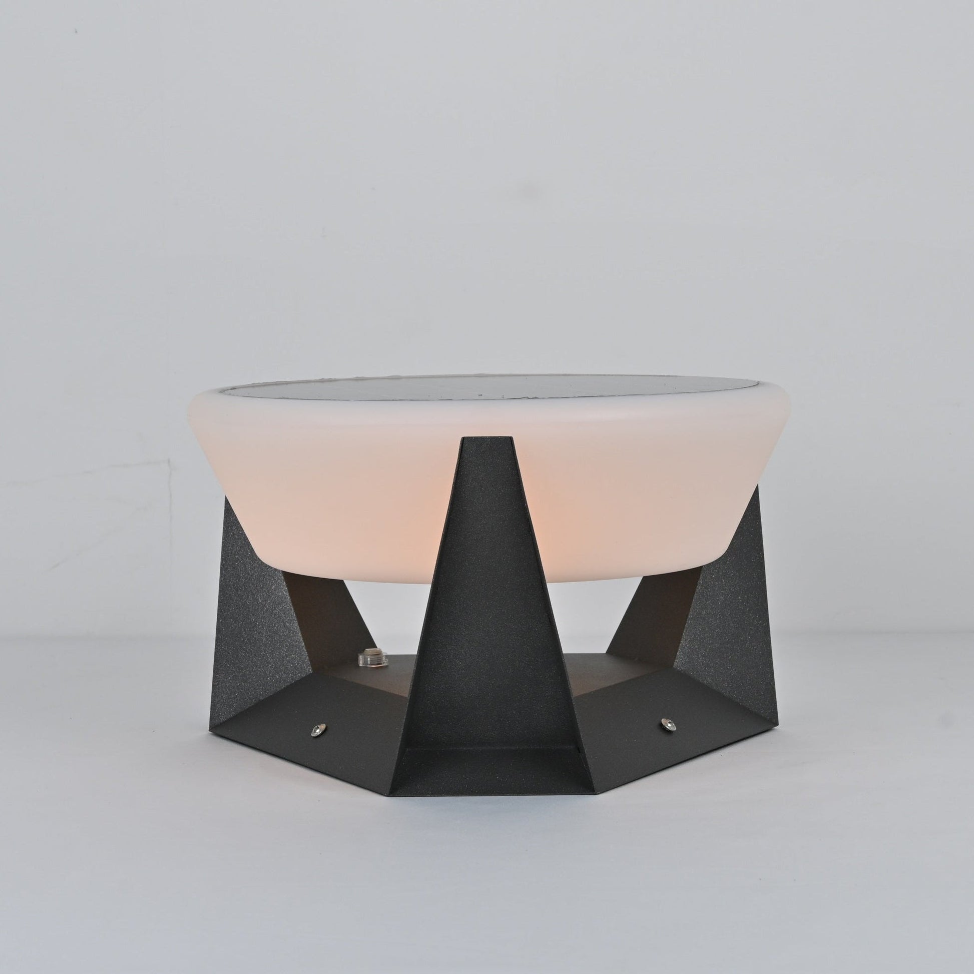 Geobase Solar Outdoor Light - Blowlighting