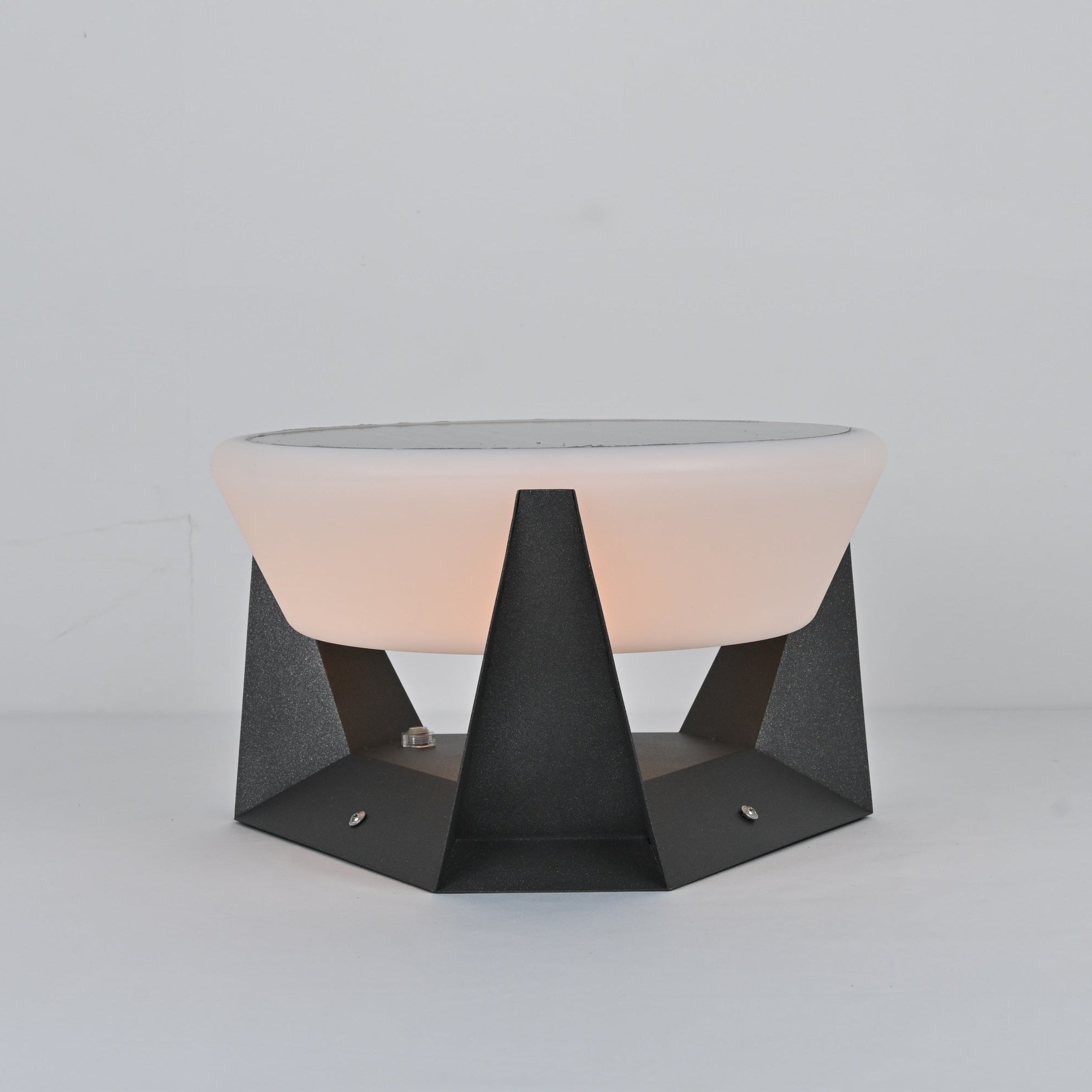 Geobase Solar Outdoor Light - Blowlighting
