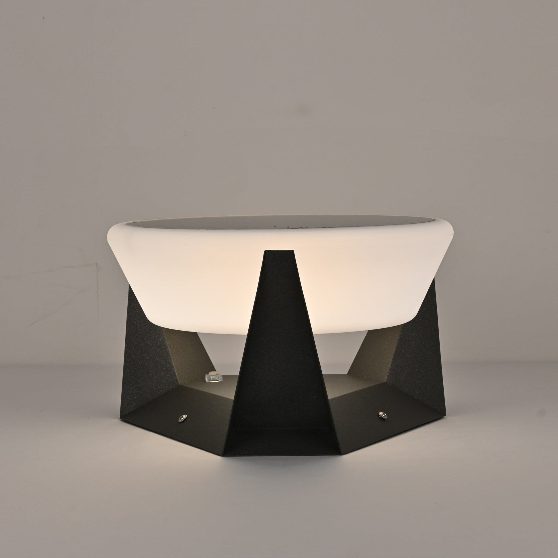 Geobase Solar Outdoor Light - Blowlighting
