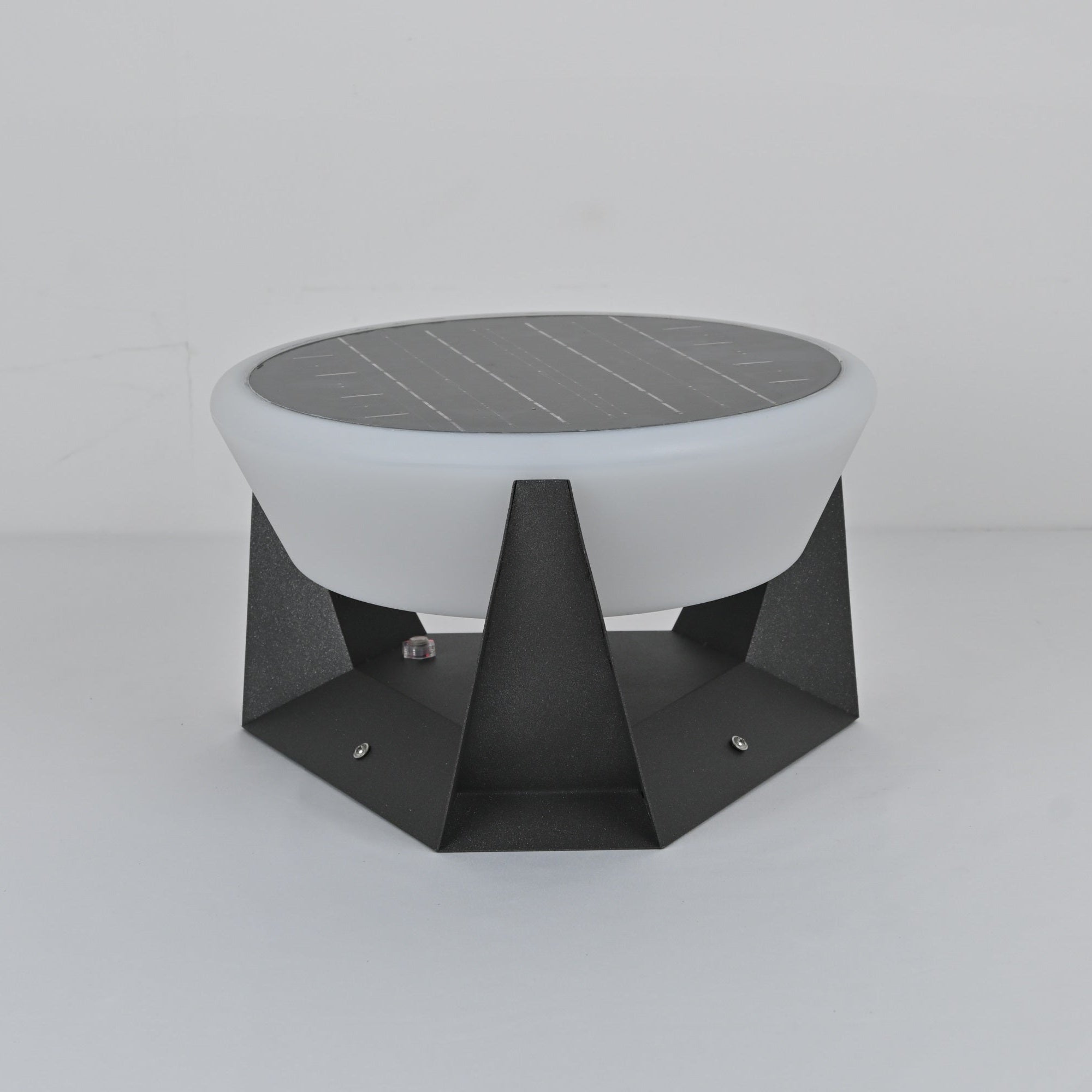 Geobase Solar Outdoor Light - Blowlighting