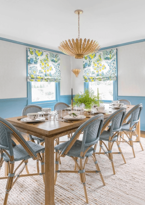 Gilded Acanthus Chandelier - Vakkerlight