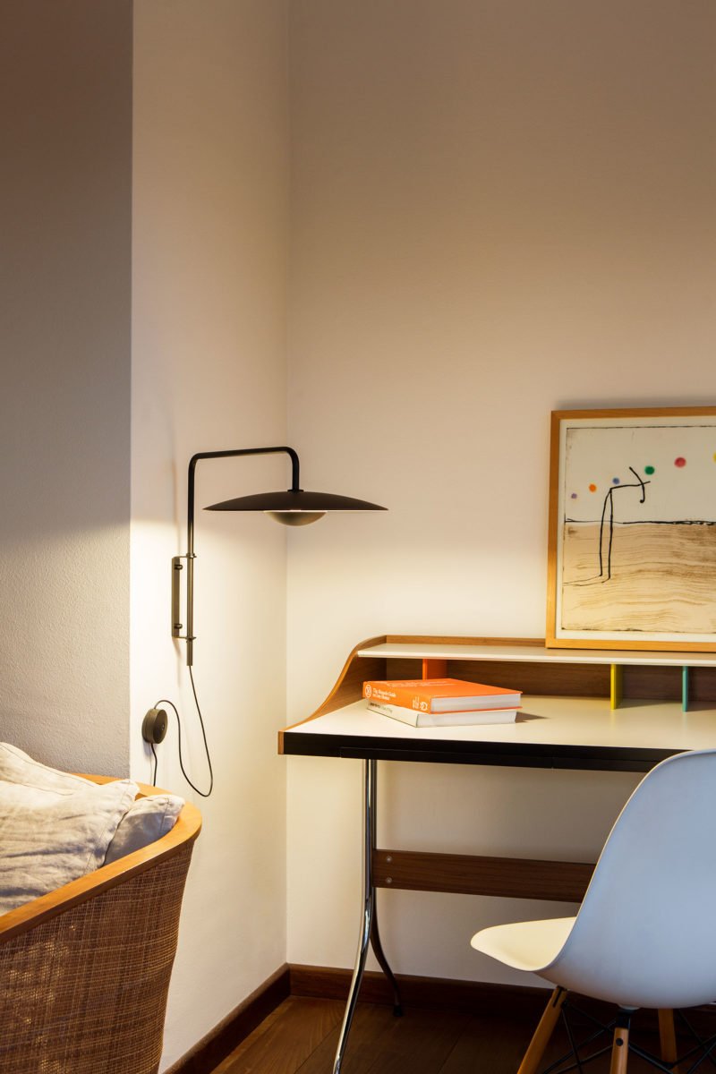 Abnormal Classic Modern Minimalist Plug-In Metal Wall Lamp - Blowlighting