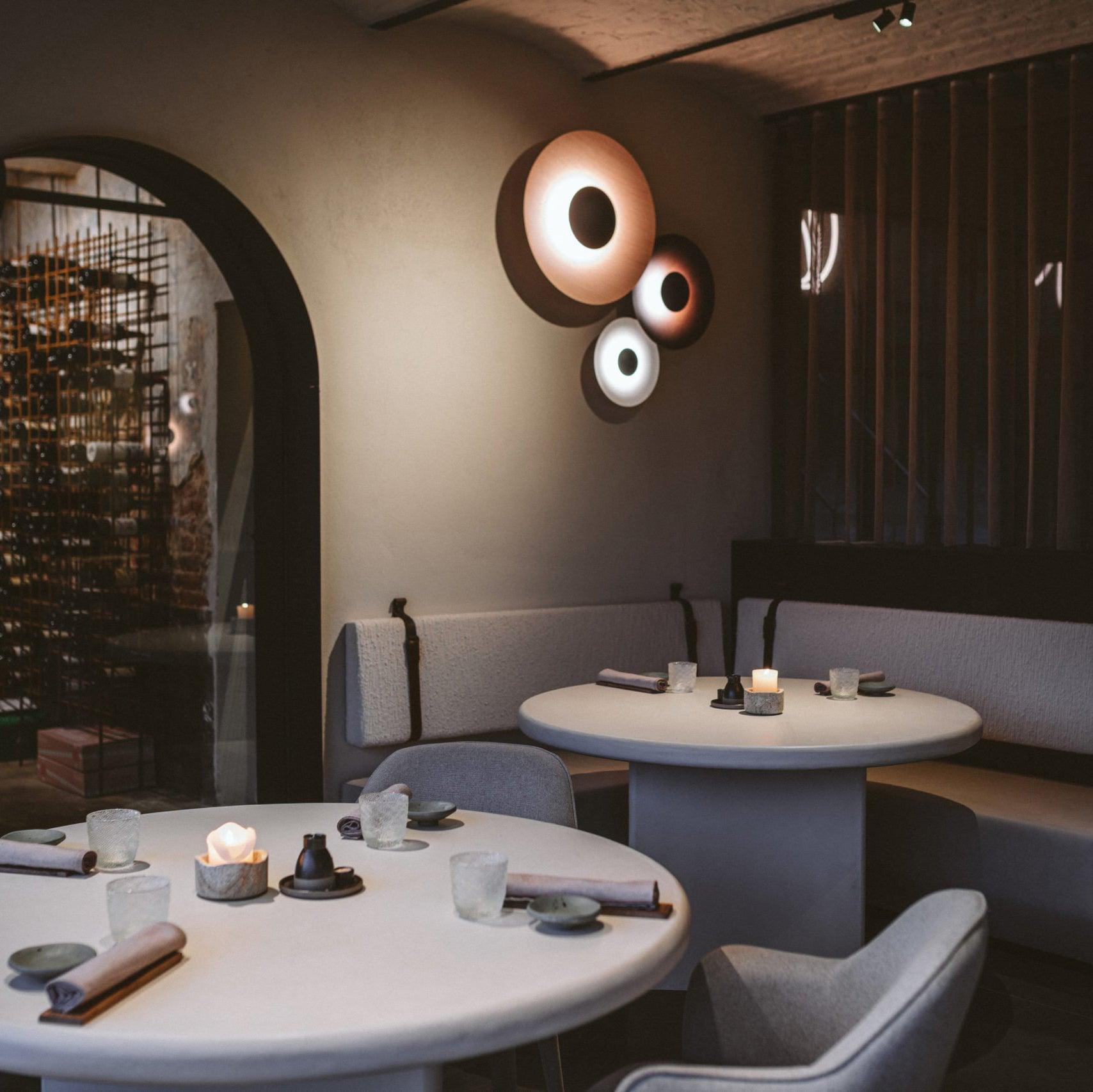 Simplicity Glow Plug-in Wall Light - Blowlighting