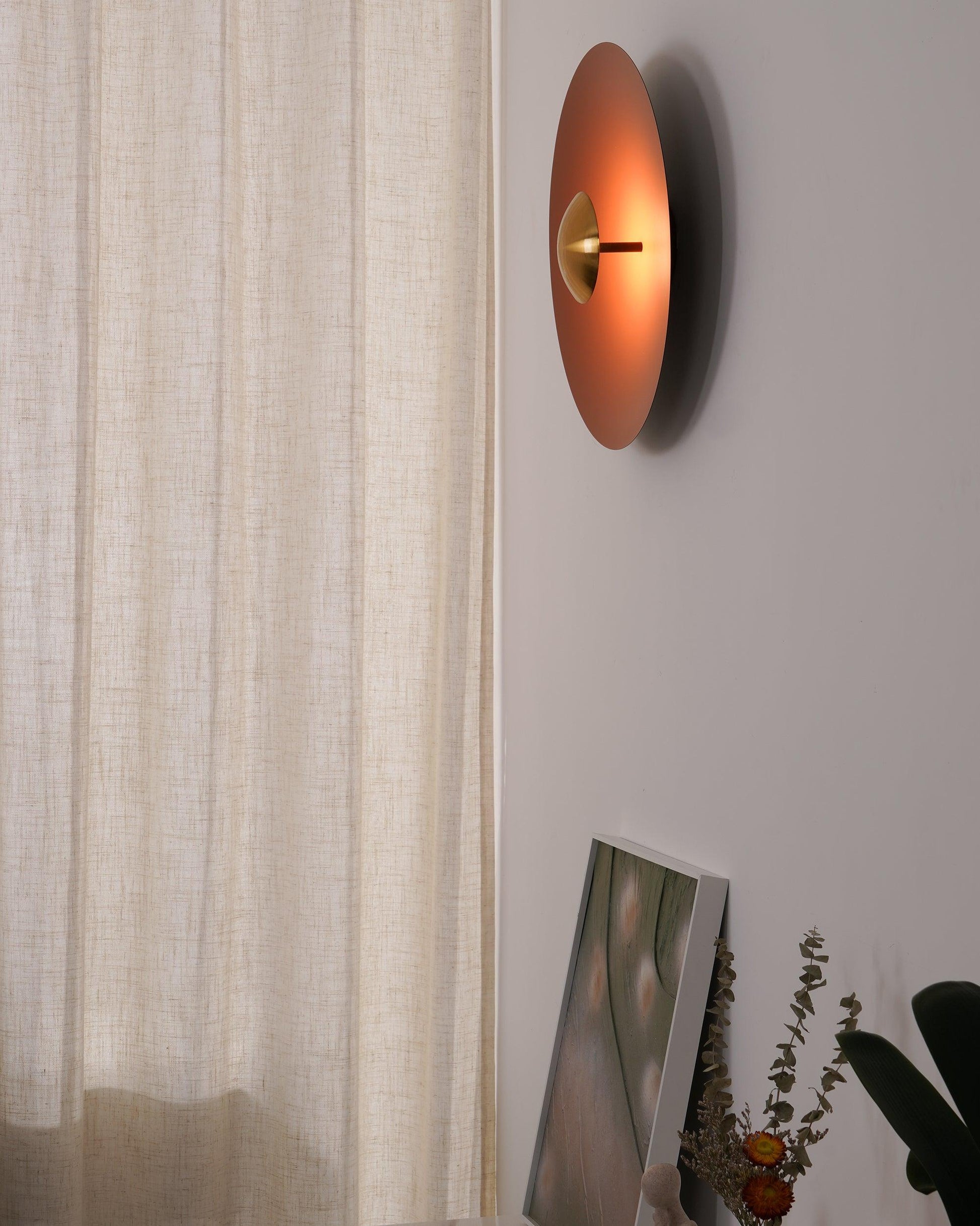 Simplicity Glow Plug-in Wall Light - Blowlighting