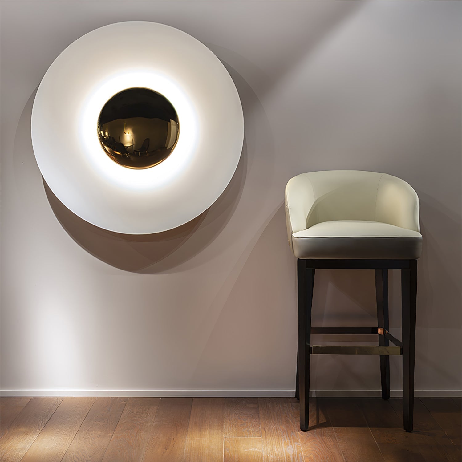 Simplicity Glow Plug-in Wall Light - Blowlighting