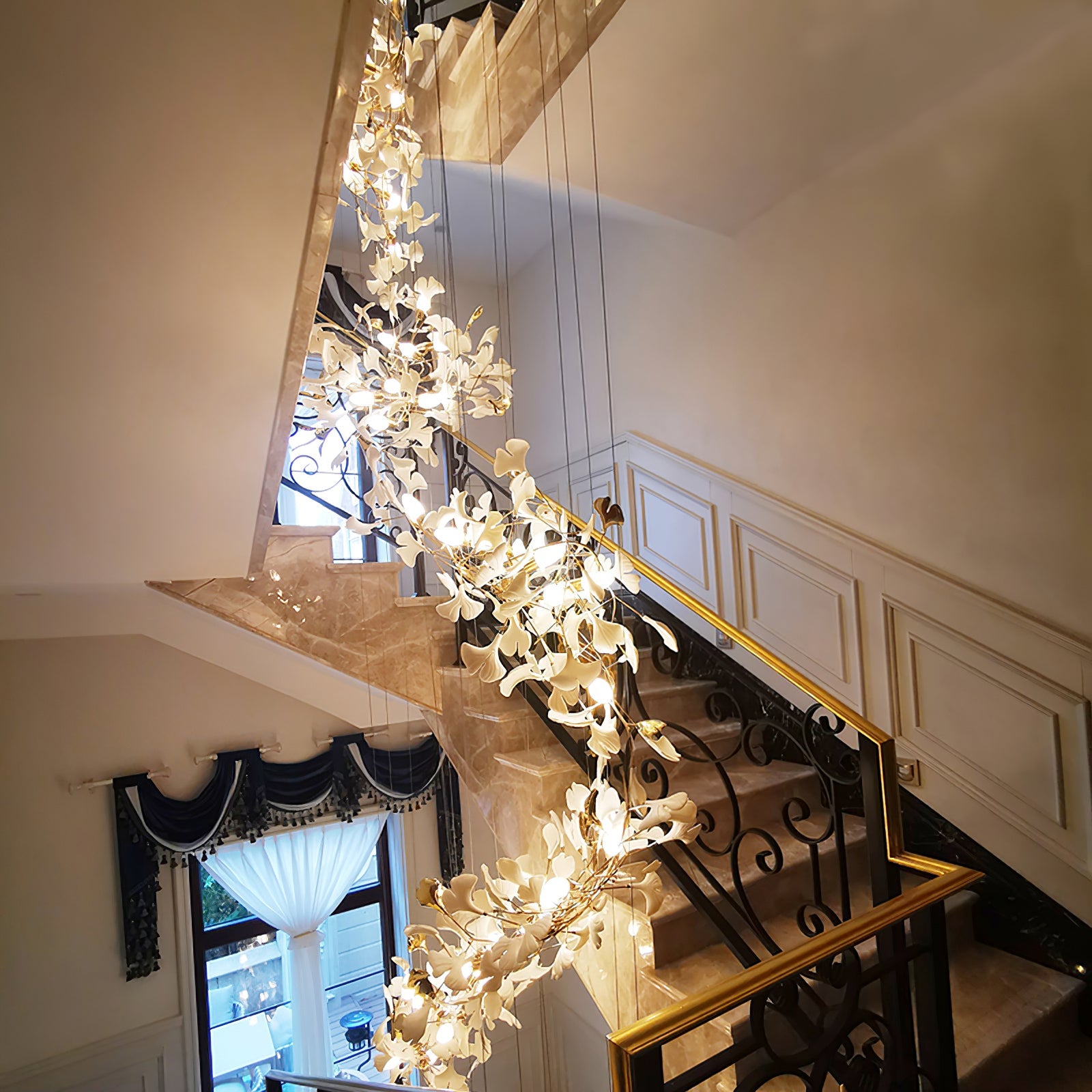 Eurzoris Gingko Metal Leaf Chandelier - Blowlighting