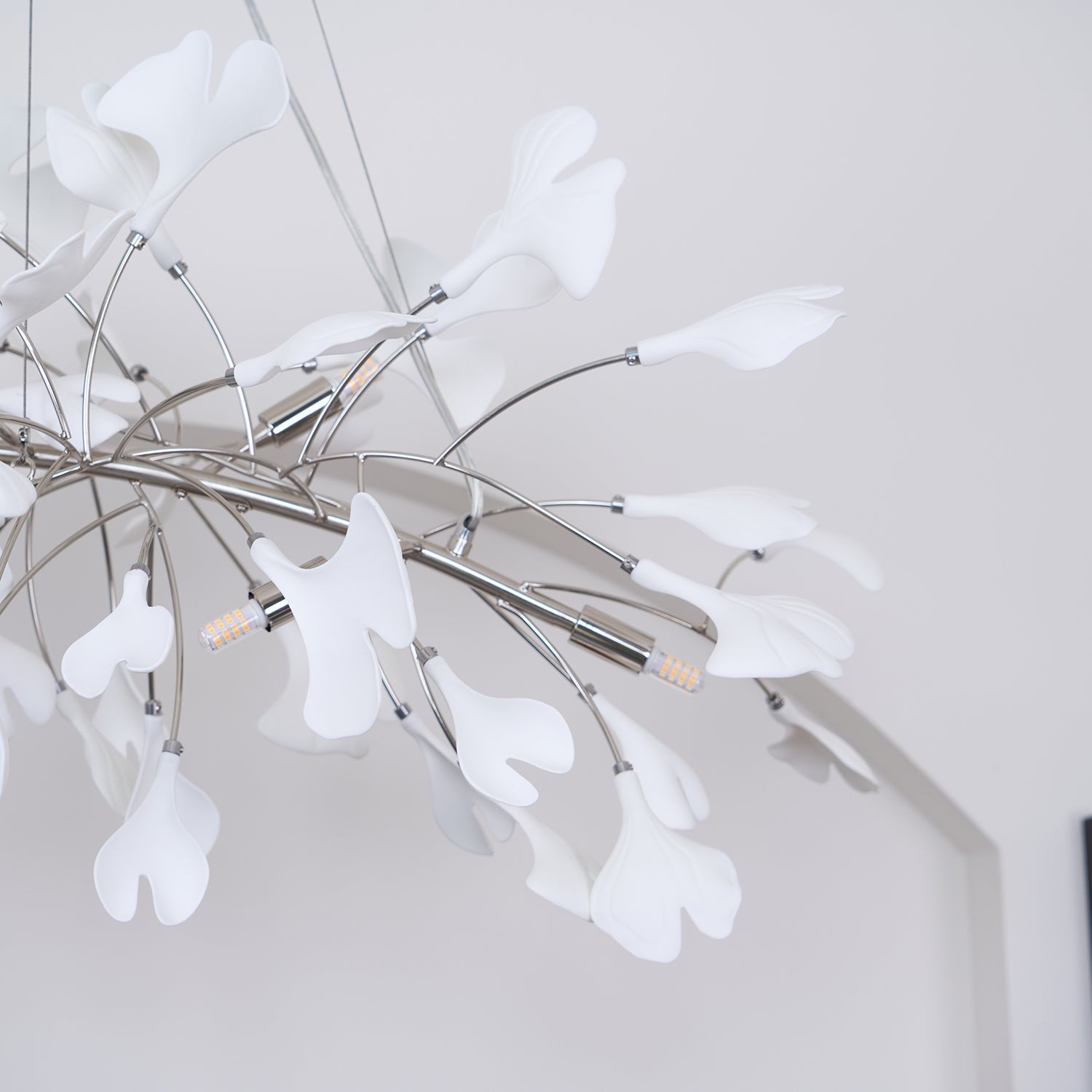 Gingko Chandelier N - Blowlighting