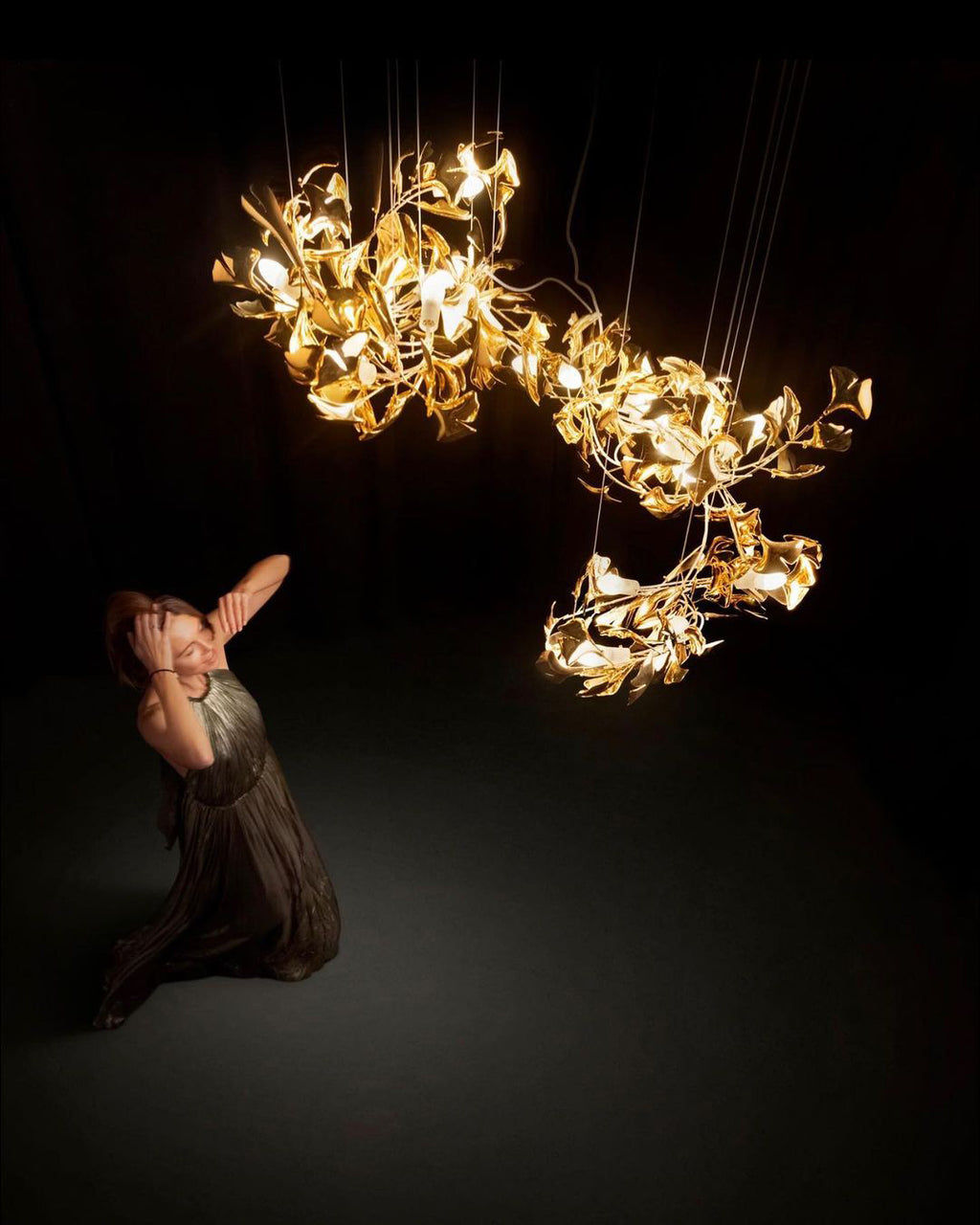 Eurzoris Gingko Metal Leaf Chandelier - Blowlighting