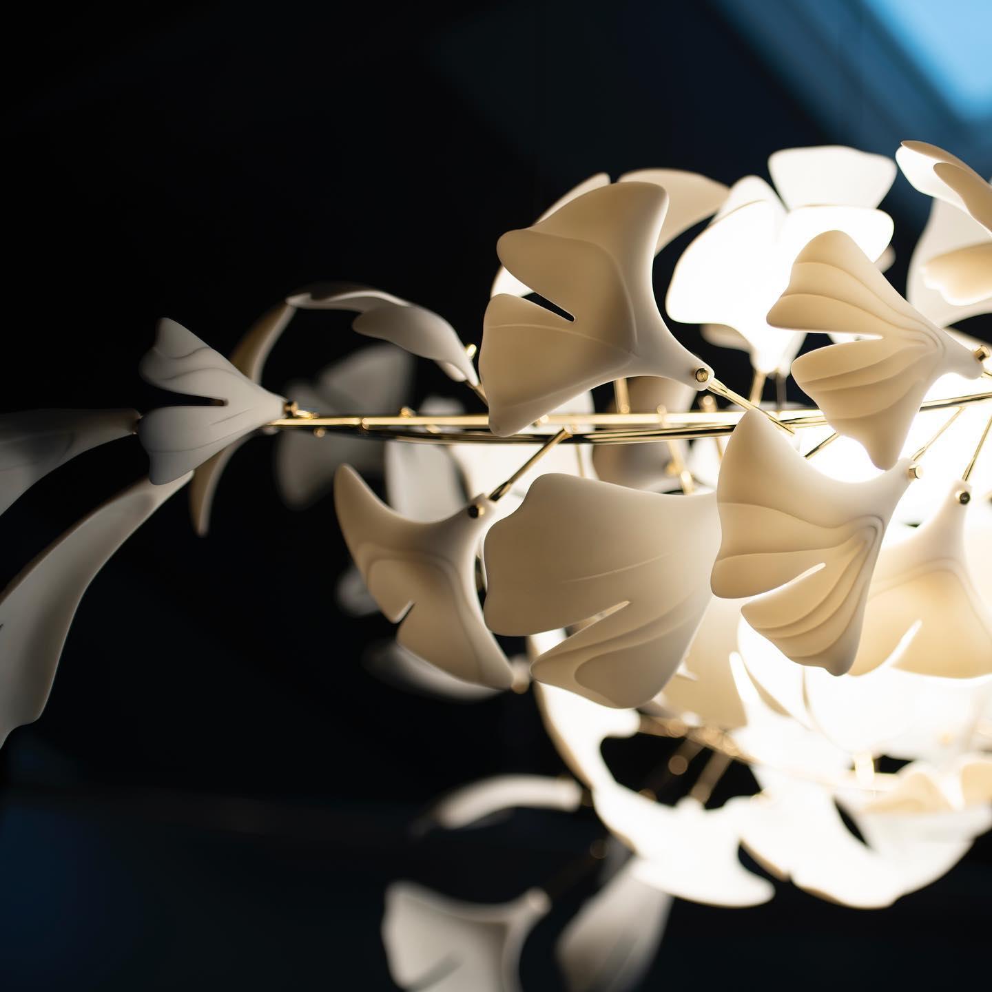 Gingko Chandelier A - Blowlighting