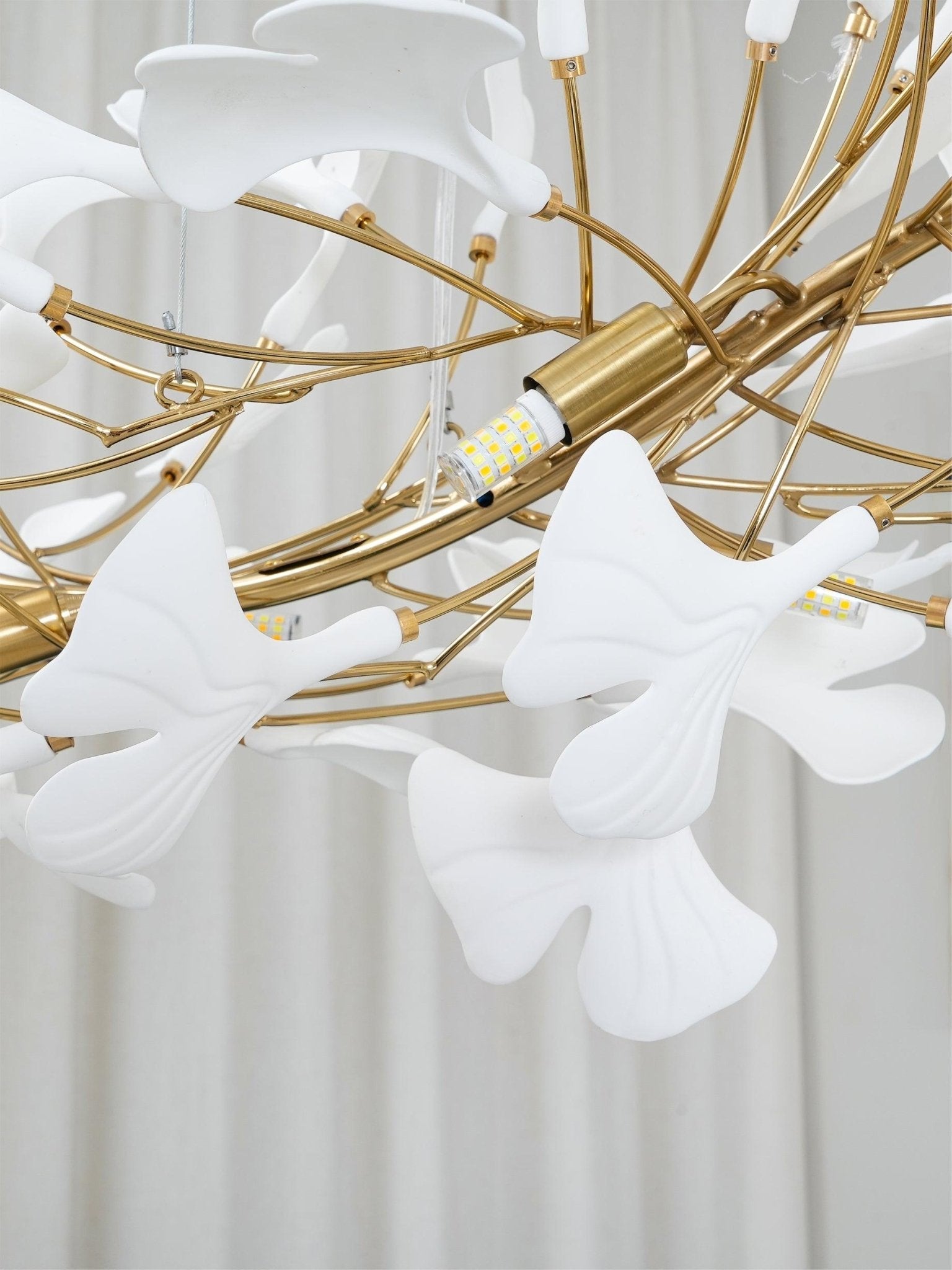 Gingko Chandelier B - Blowlighting