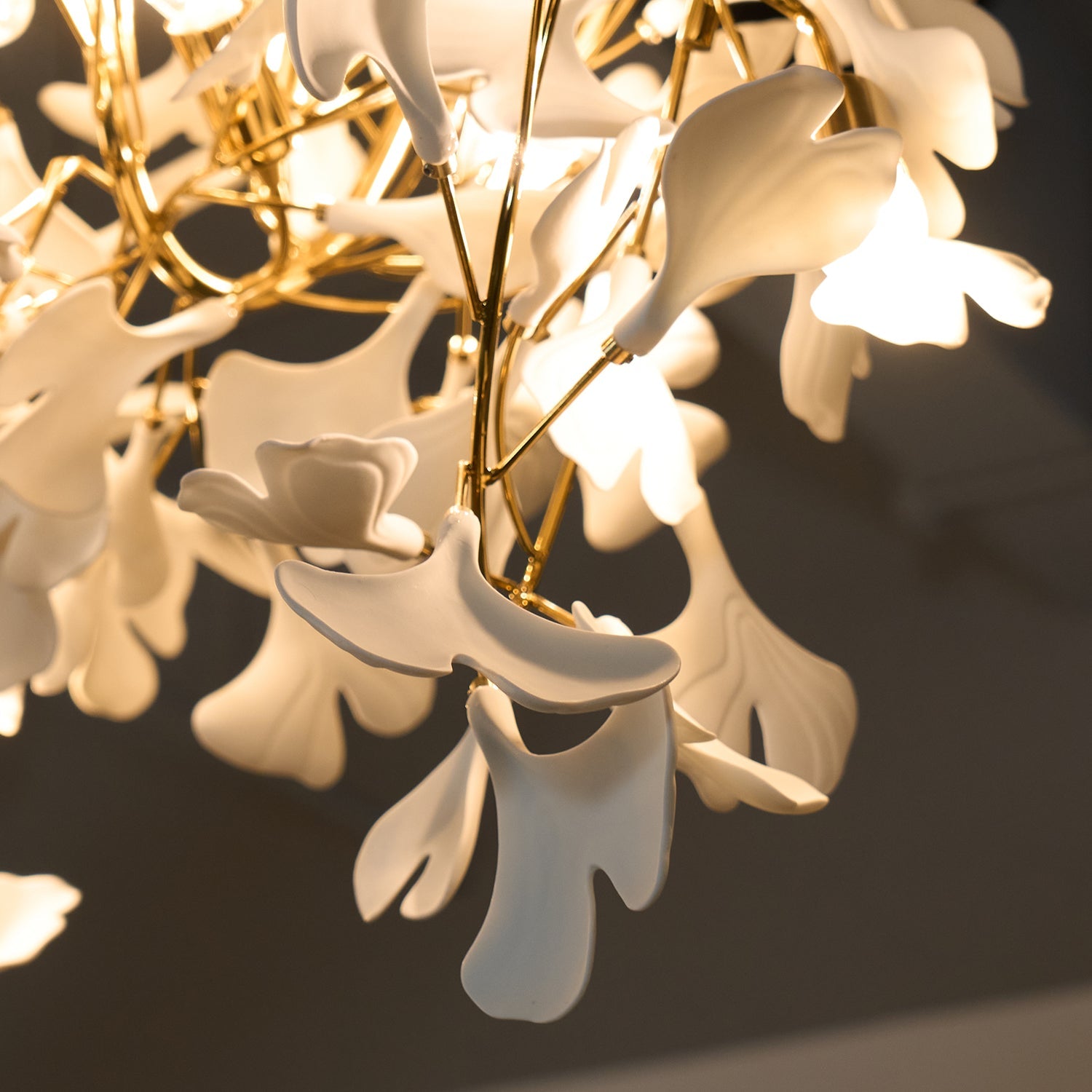 Gingko Chandelier C - Blowlighting