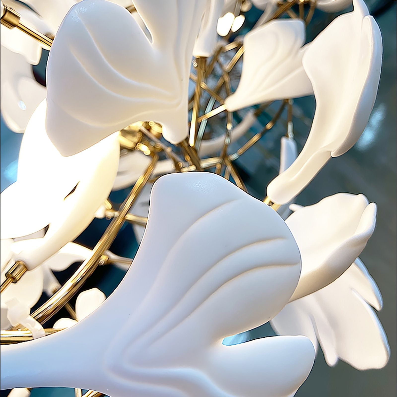Eurzoris Gingko Metal Leaf Chandelier - Blowlighting