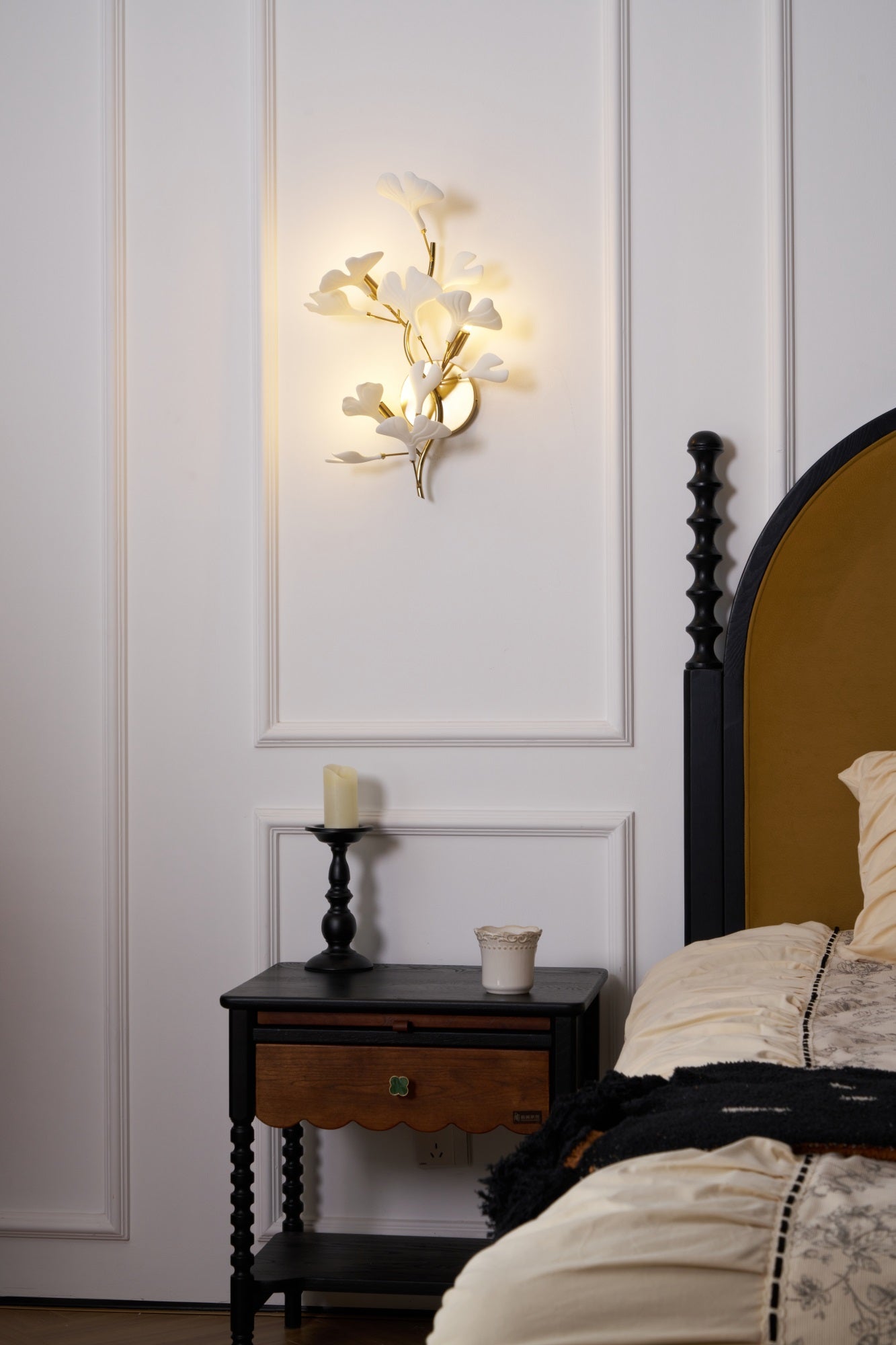 Gingko Wall Lamp - Blowlighting