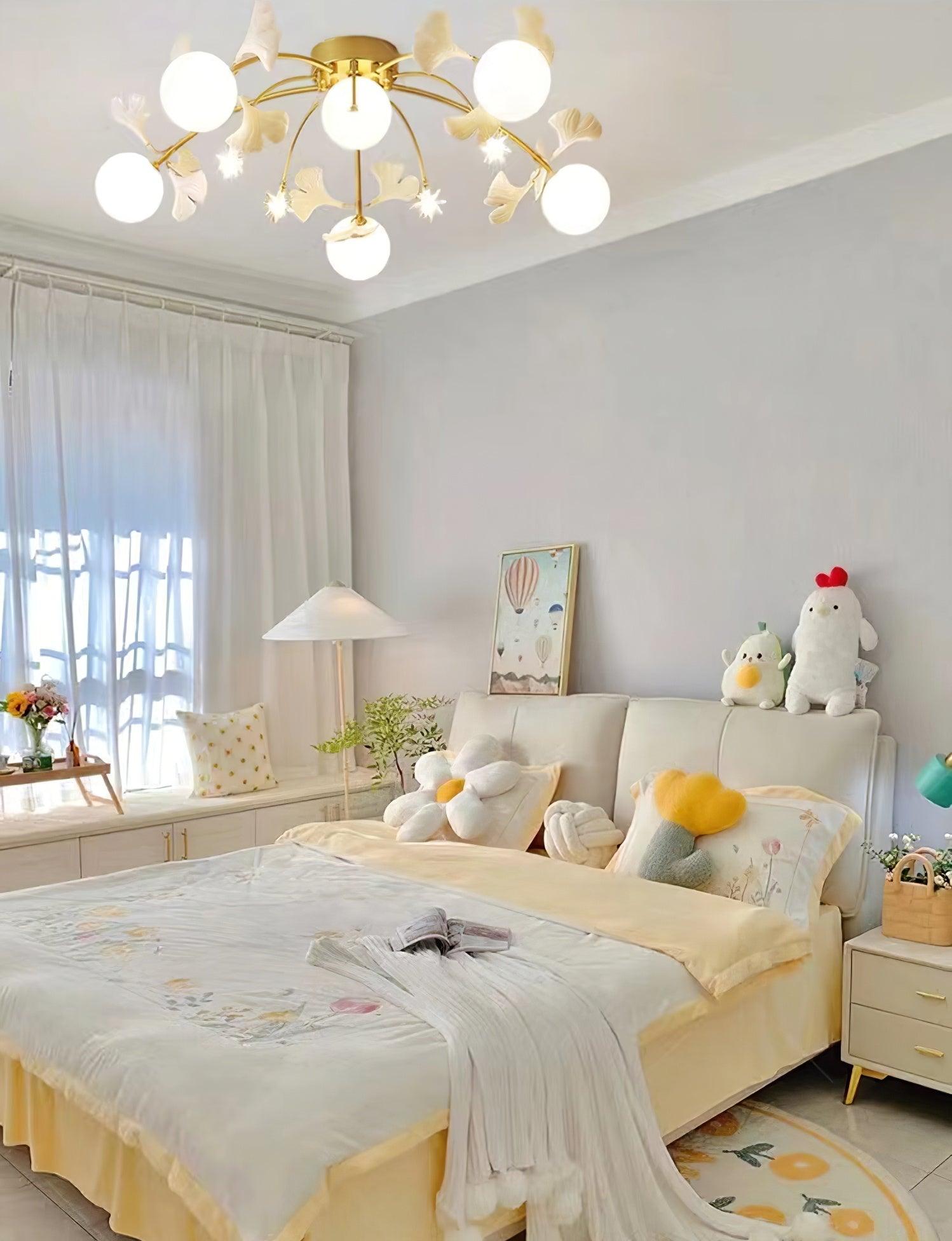 Ginkgo Glass Ceiling Lamp - Blowlighting