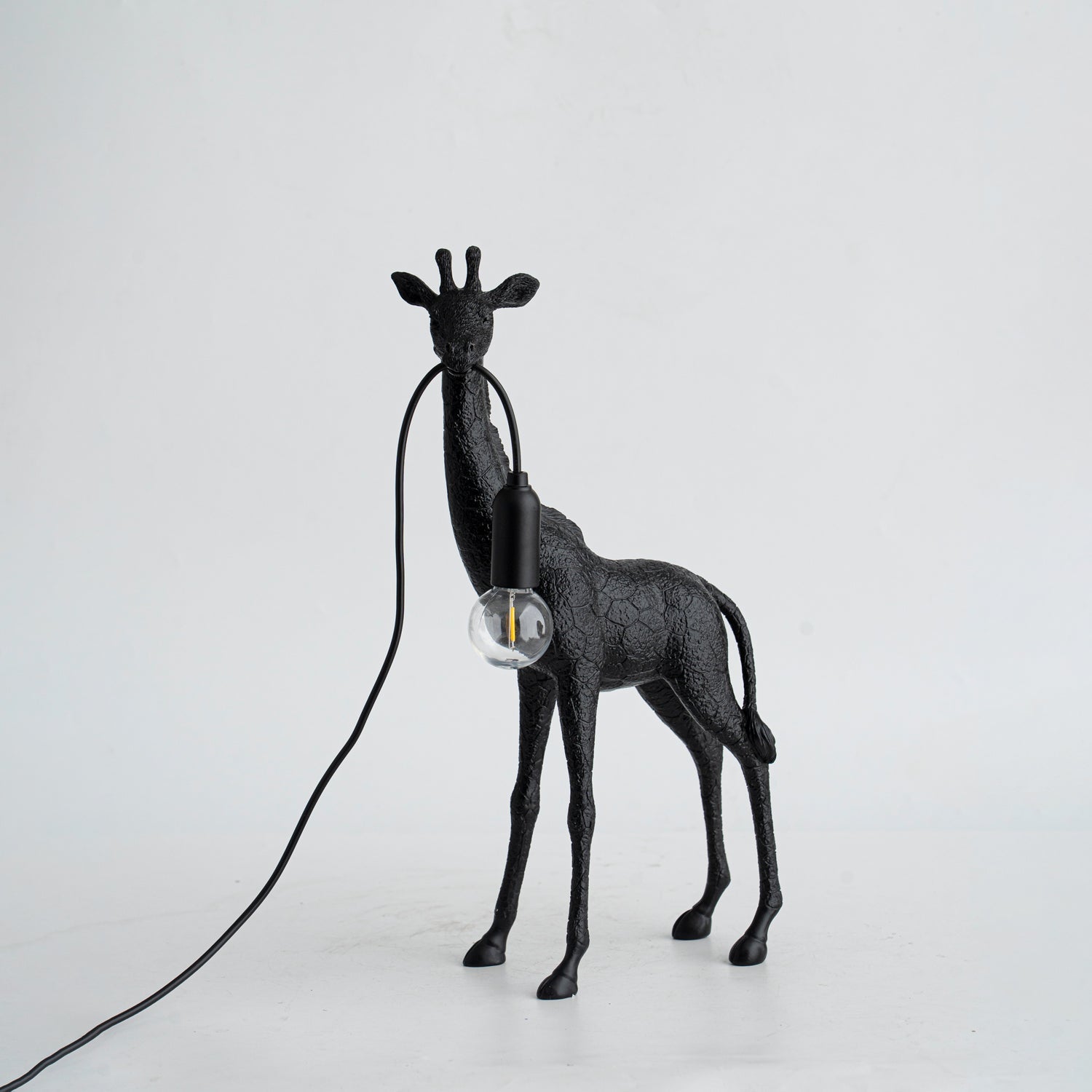 Giraffe Royale Sculpture Floor Lamp - Vakkerlight