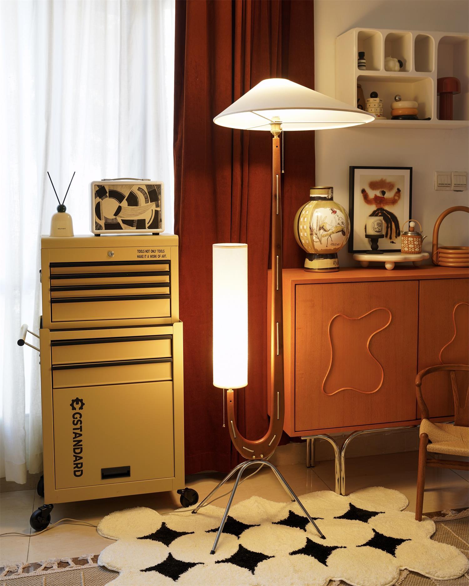 Giraffe Floor Lamp - Blowlighting