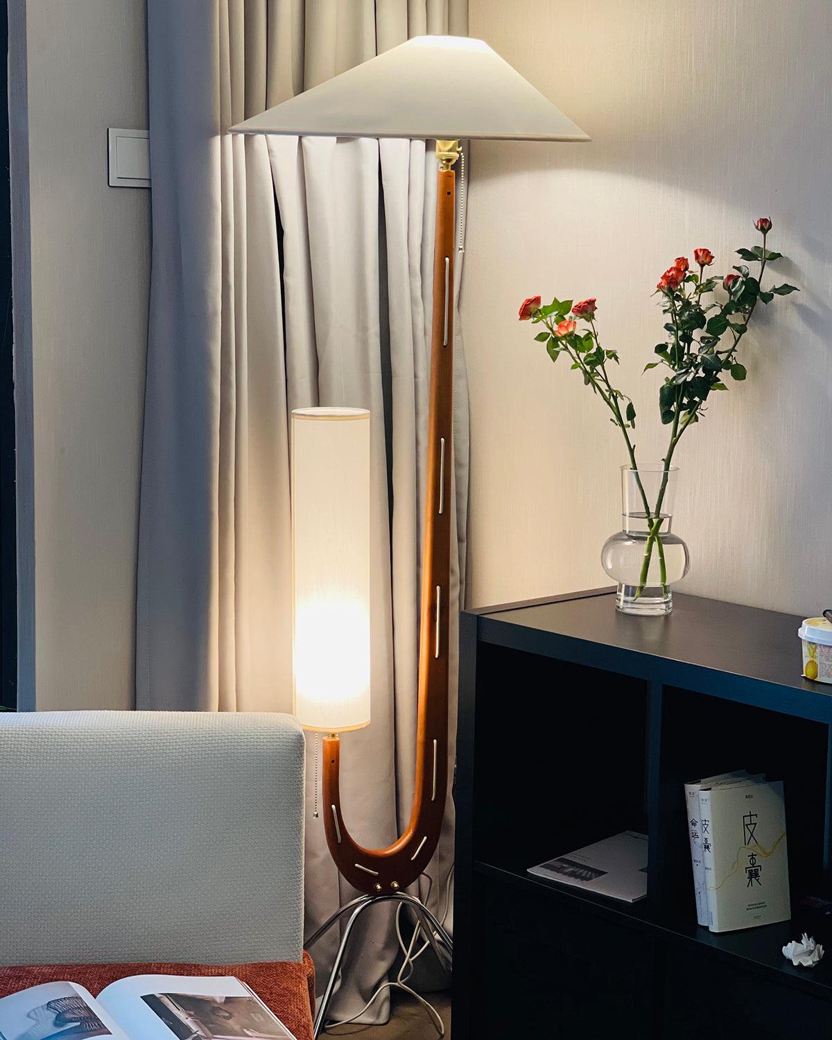 Giraffe Floor Lamp - Blowlighting