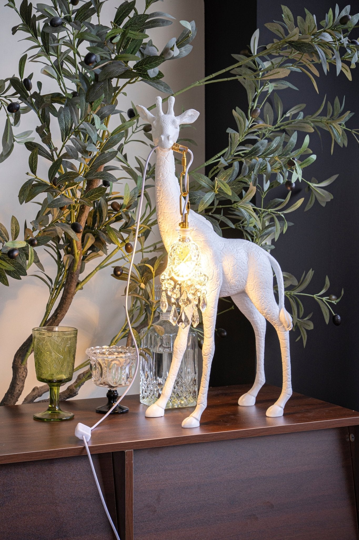 Giraffe Royale Sculpture Floor Lamp - Vakkerlight