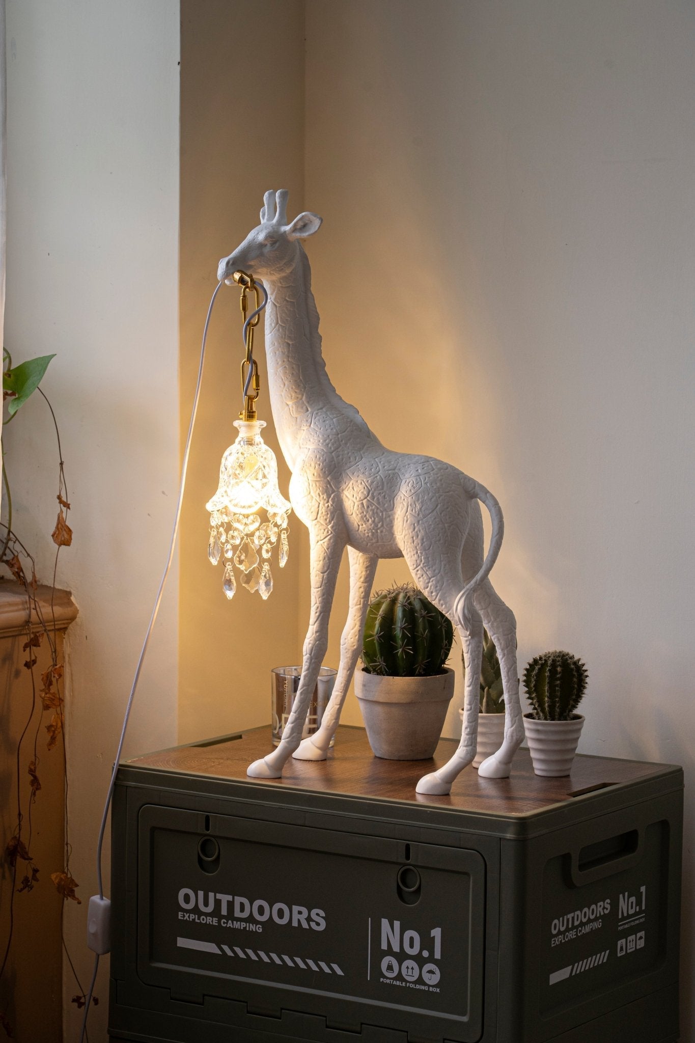 Giraffe Royale Sculpture Floor Lamp - Vakkerlight