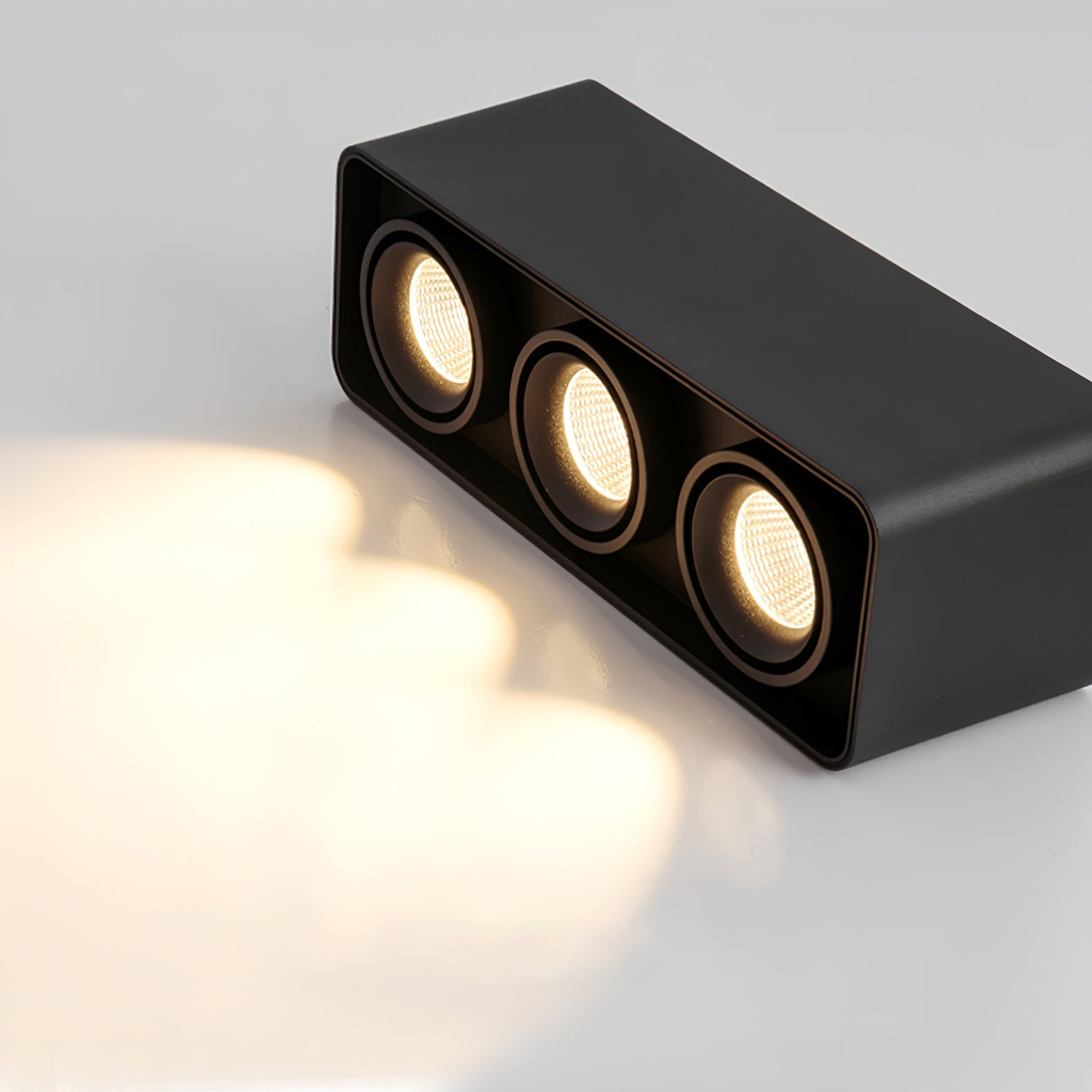 Giyan Surface Spotlight - Blowlighting