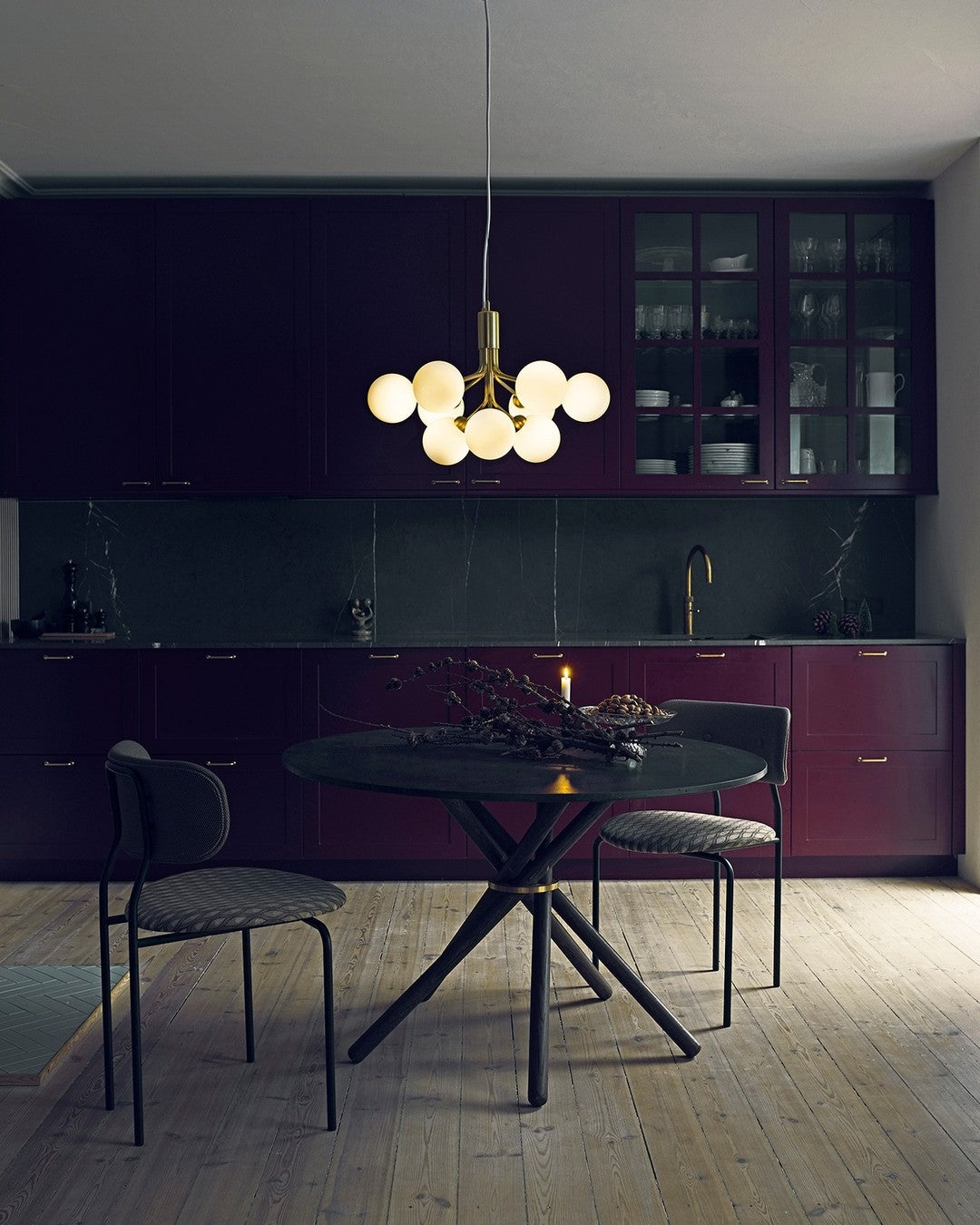 Glass Sphere Cluster Chandelier - Blowlighting