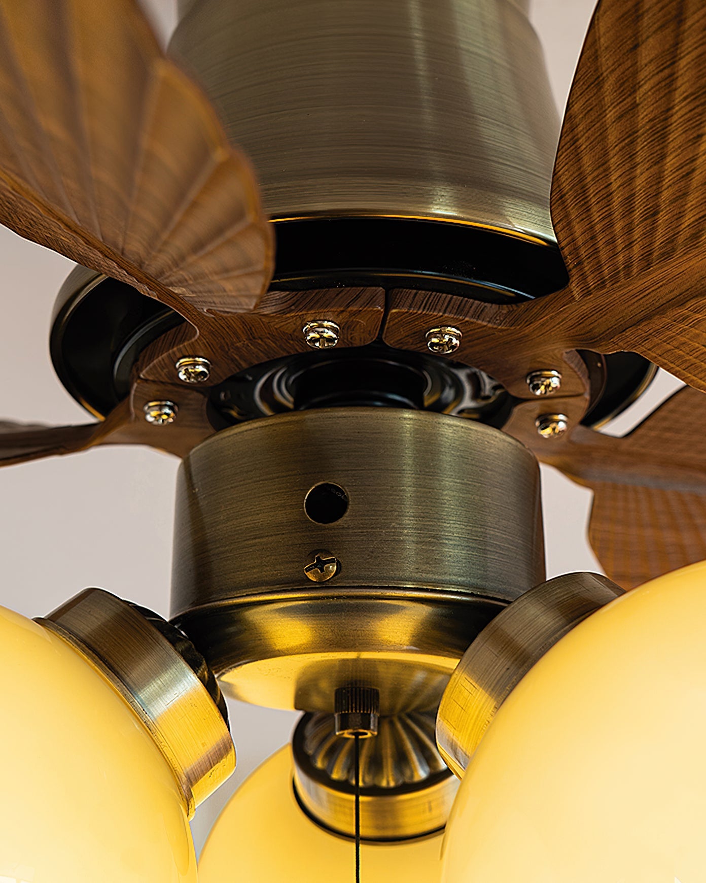 Glauk Oriental Metal Ceiling Fan Light