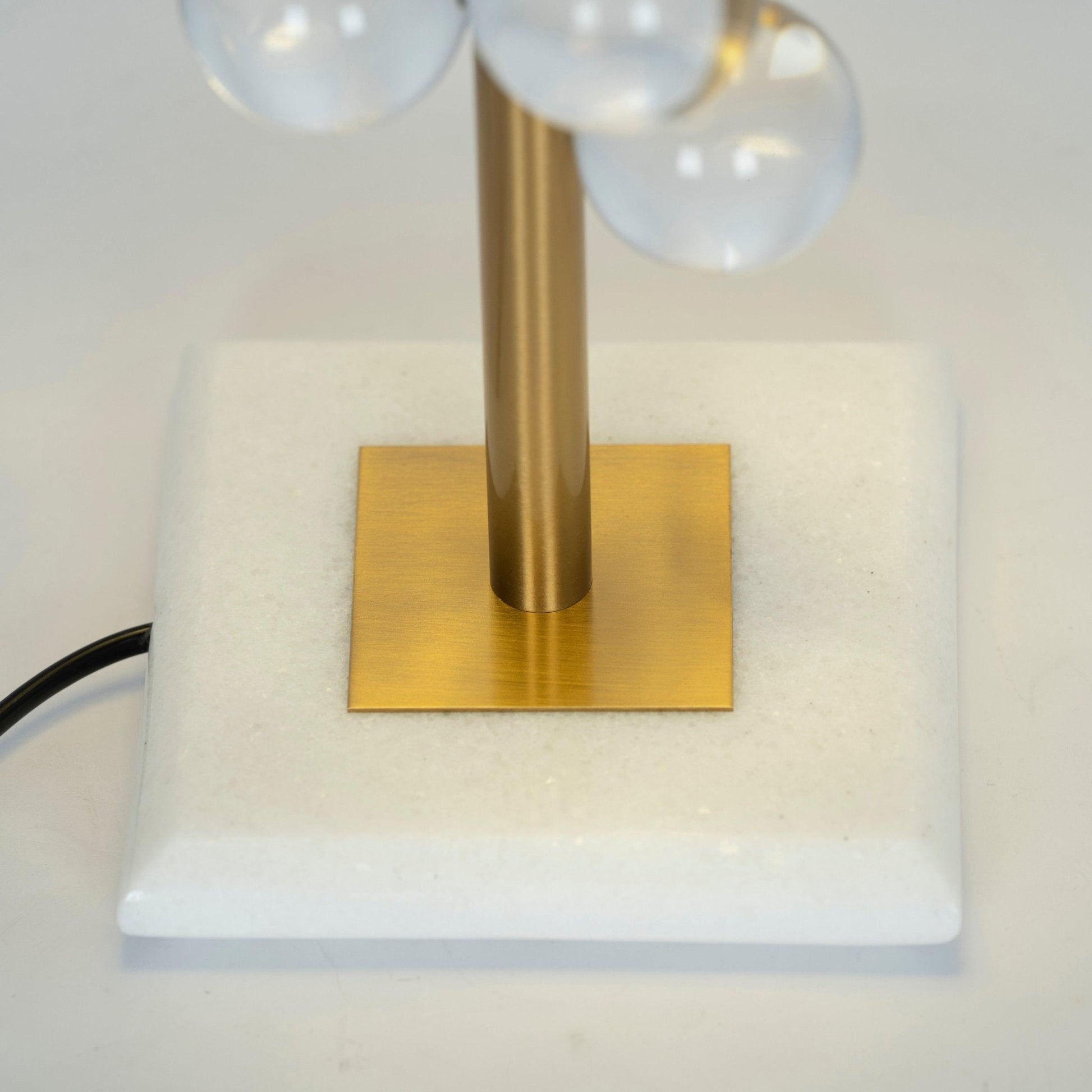 Globo Table Lamp - Blowlighting