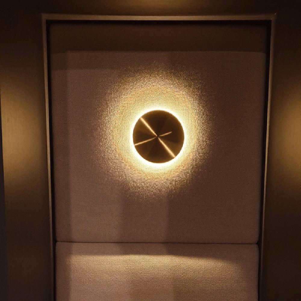 Gossa Wall Lamp - Blowlighting