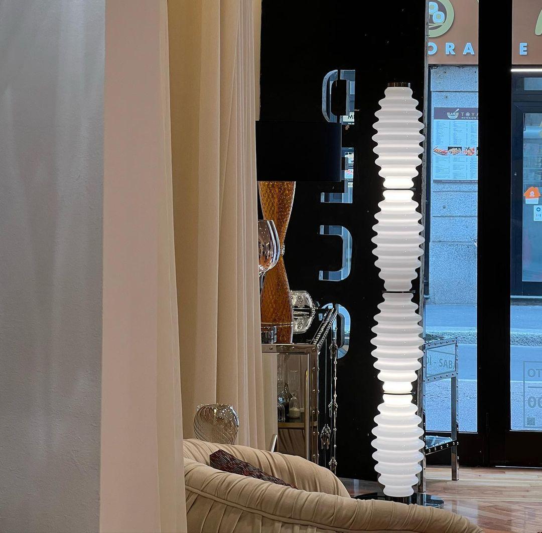 Taylor Glass Modern Floor Lamp - Blowlighting