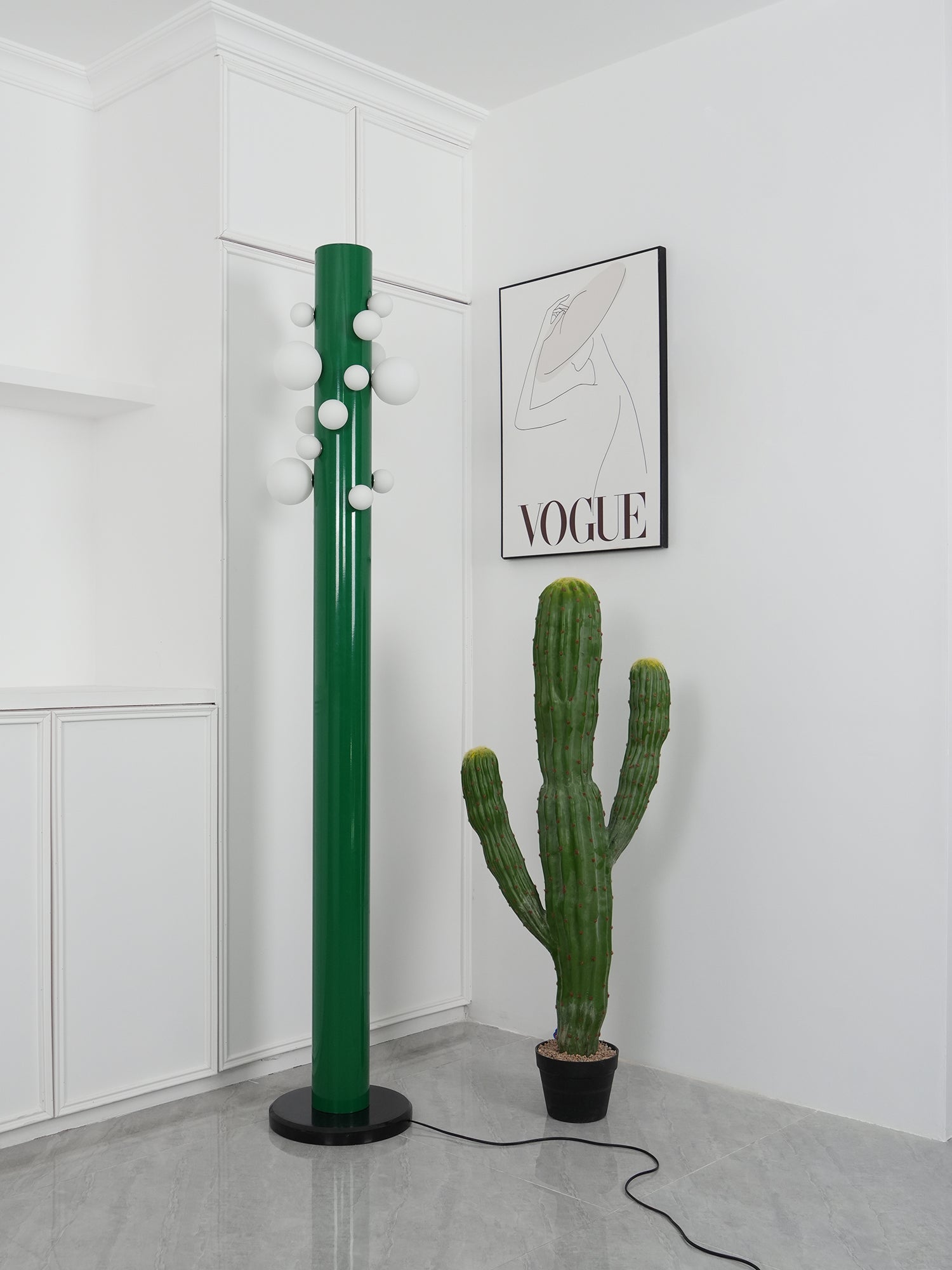 Ortaliel Marble Floor Lamp - Blowlighting