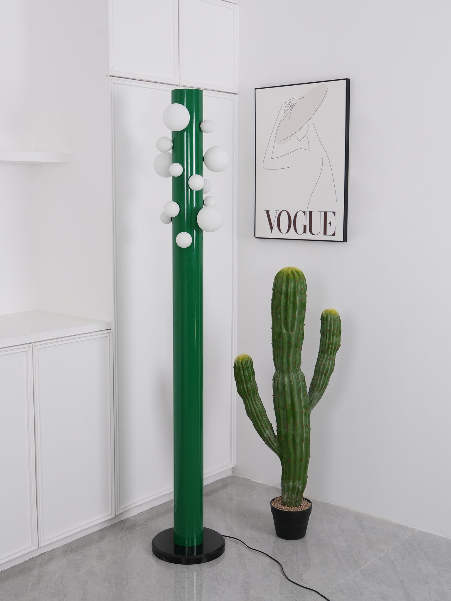 Ortaliel Marble Floor Lamp - Blowlighting