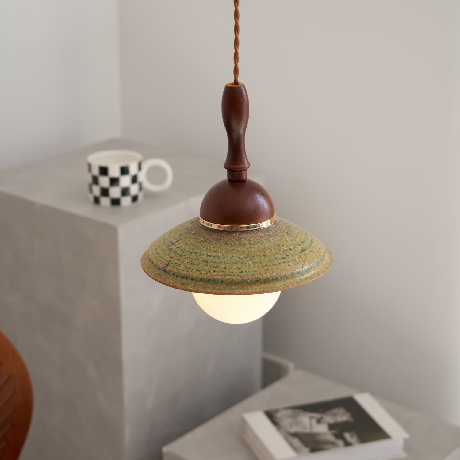 Greenfield Pendant Lamp - Blowlighting