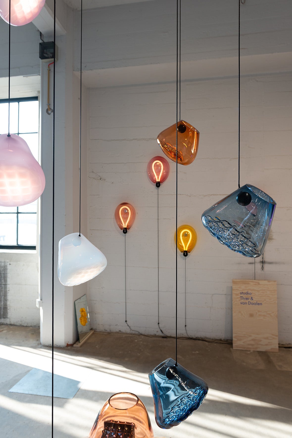 Grid Pendant Light - Blowlighting