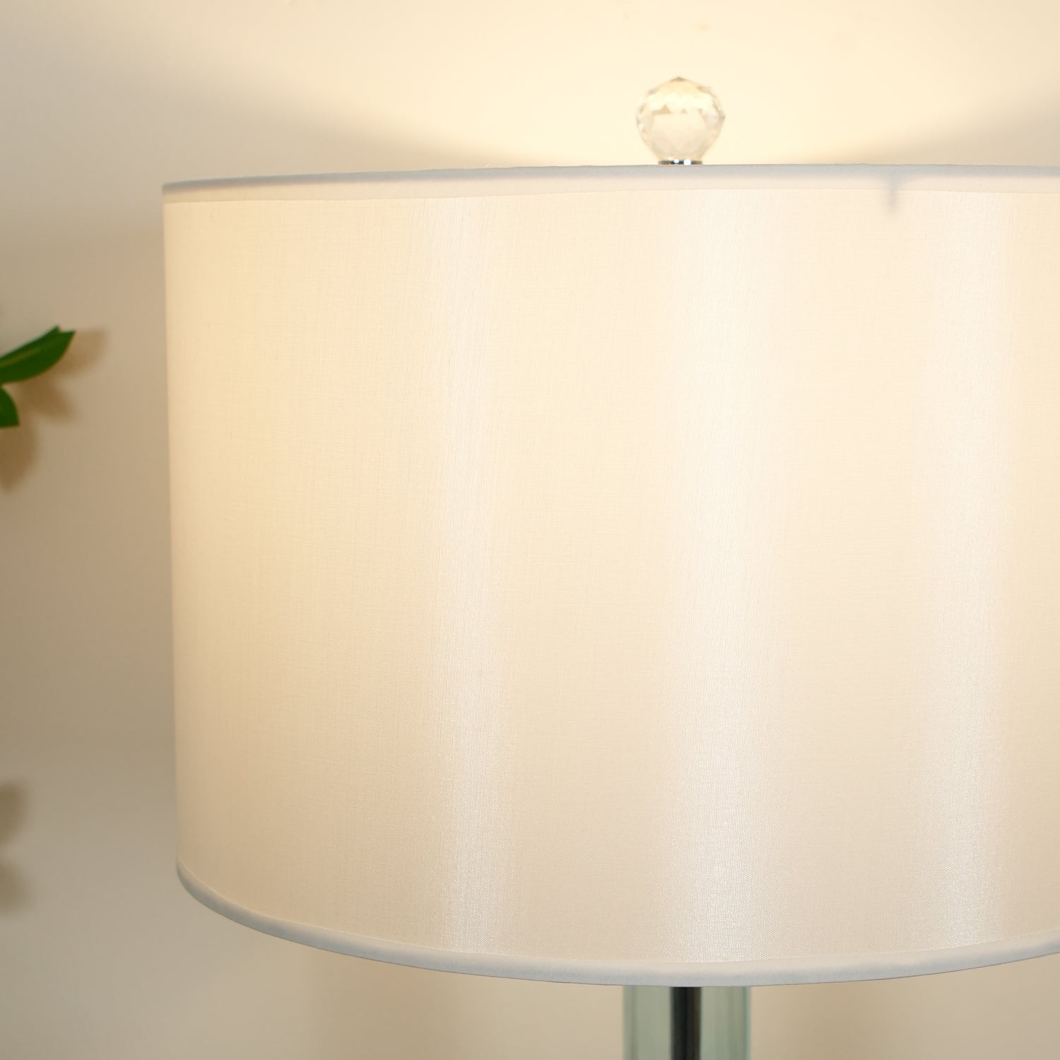 Syphae Glass Table Lamp - Blowlighting