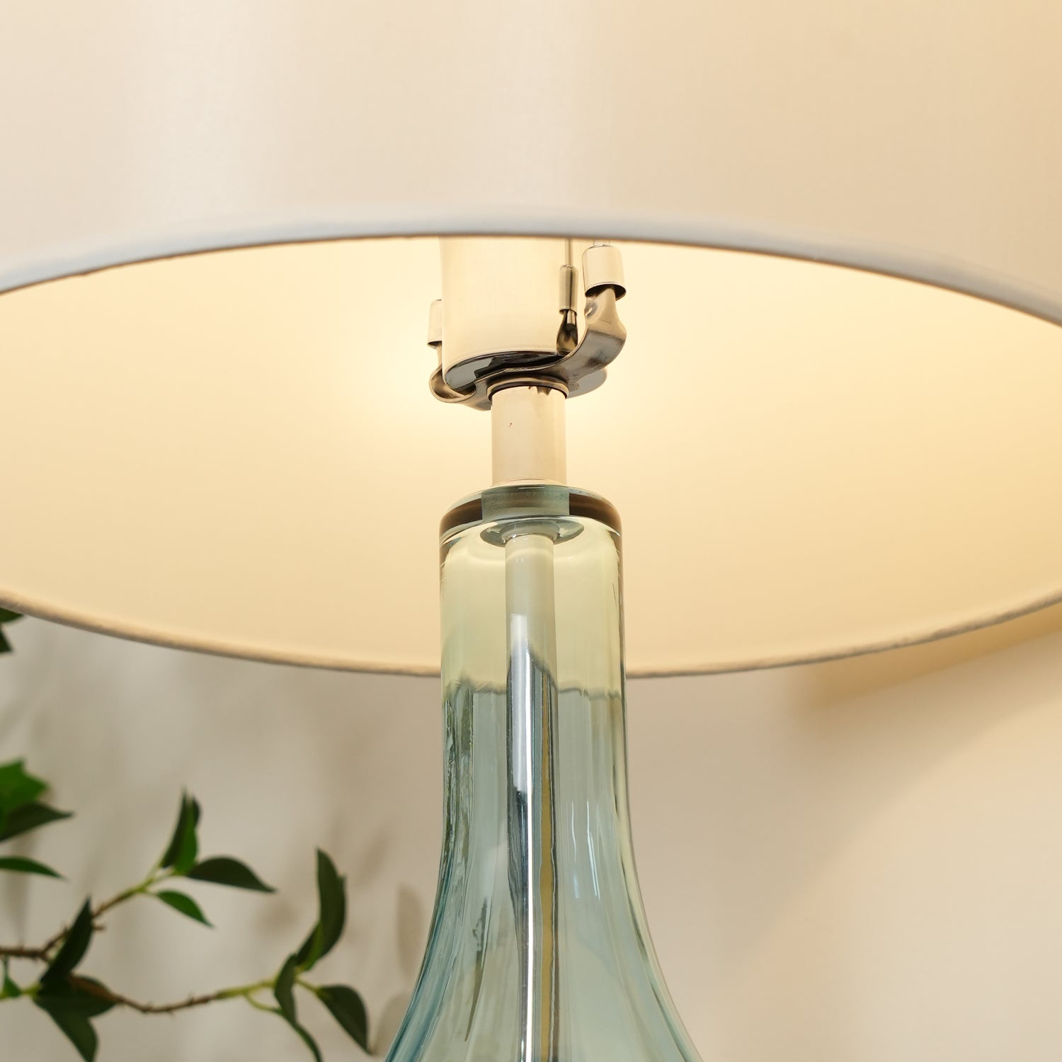 Syphae Glass Table Lamp - Blowlighting